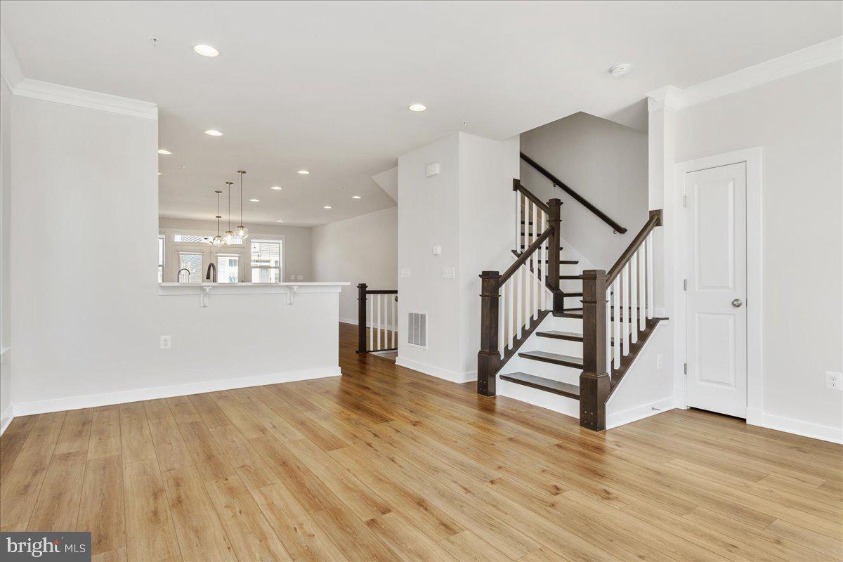 VILLAGES OF URBANA - Residential Lease