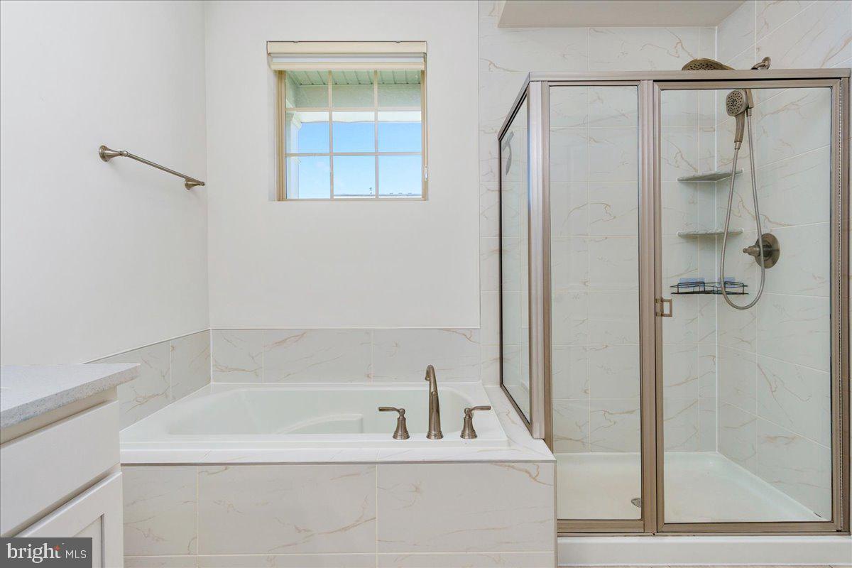 VILLAGES OF URBANA - Residential Lease