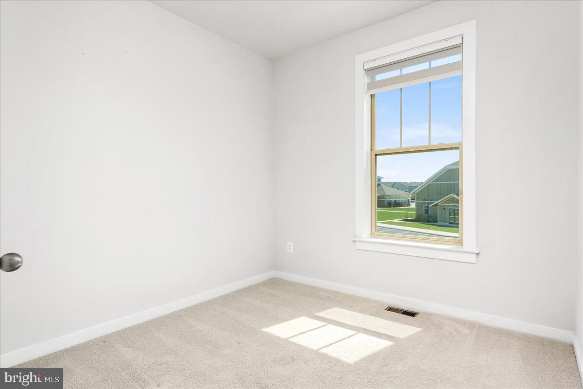 VILLAGES OF URBANA - Residential Lease