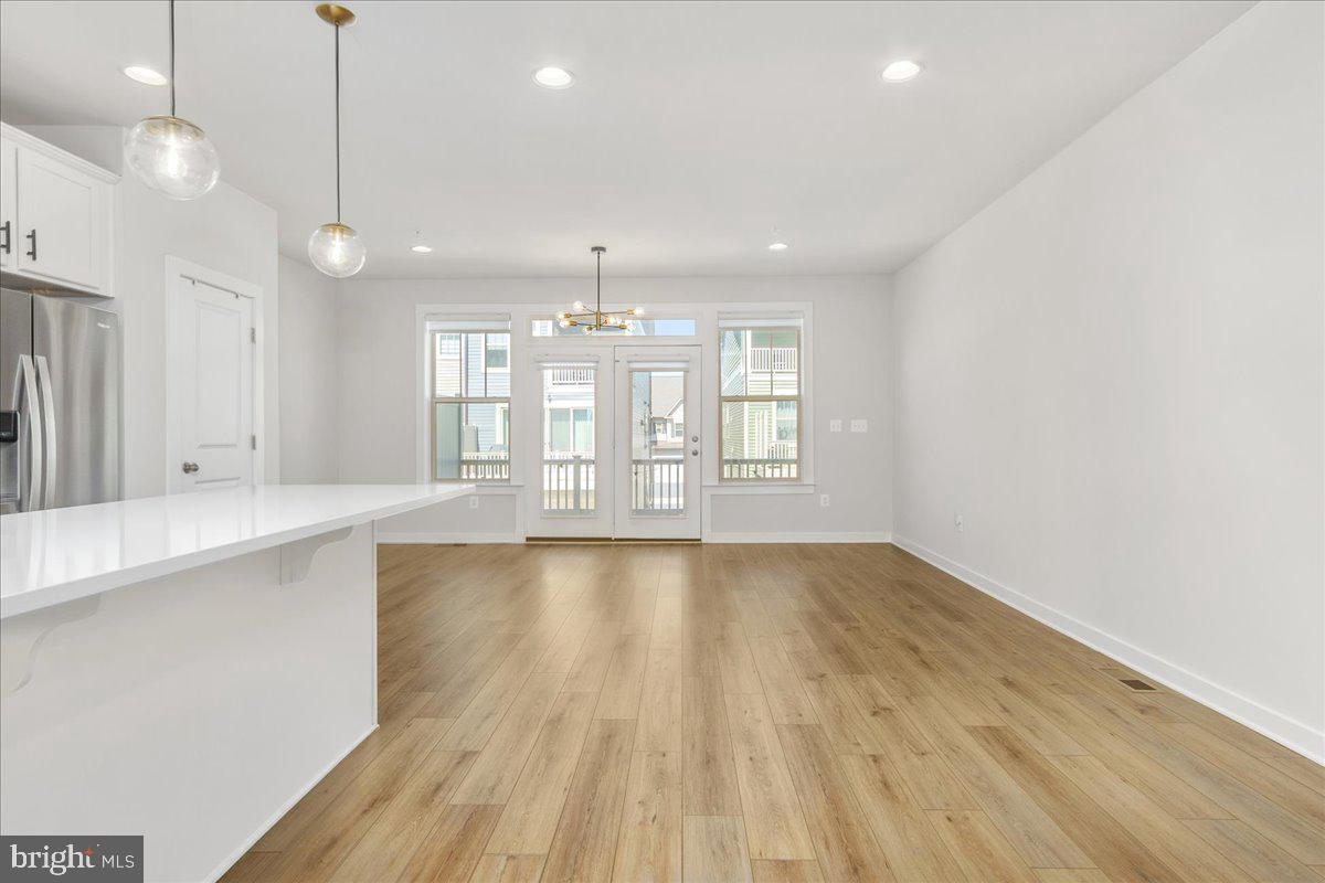 VILLAGES OF URBANA - Residential Lease