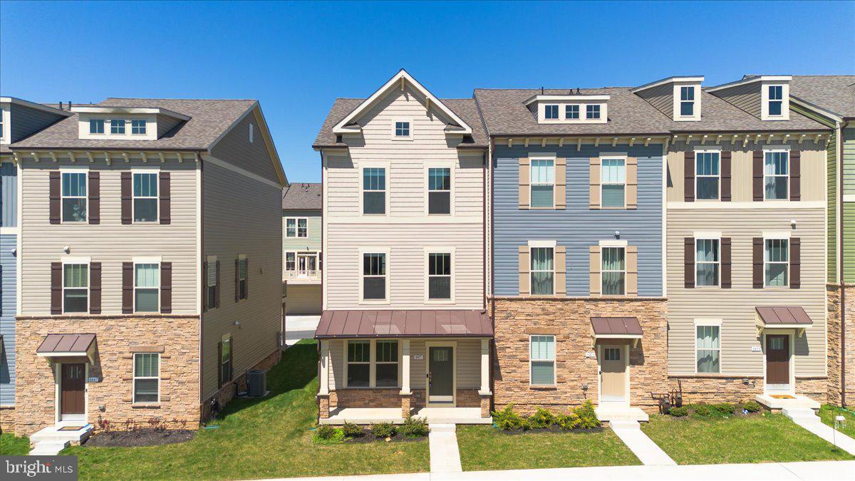 VILLAGES OF URBANA - Residential Lease