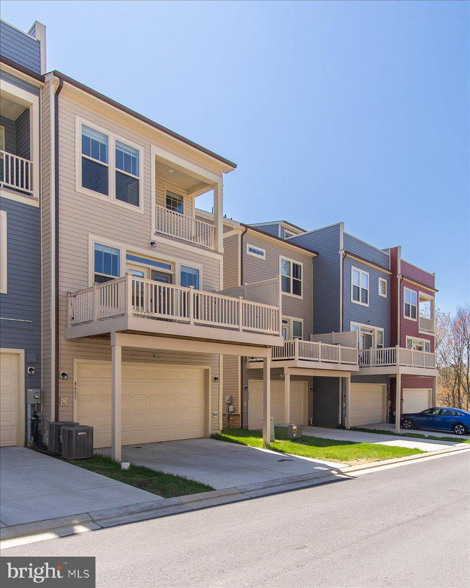 VILLAGES OF URBANA - Residential Lease