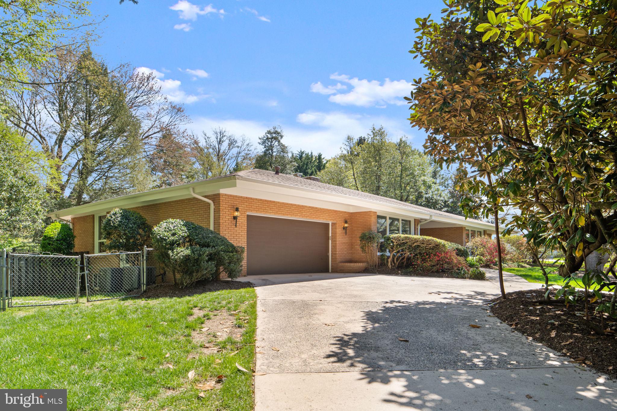 DOVER BALMORAL RIVERWOOD - Residential