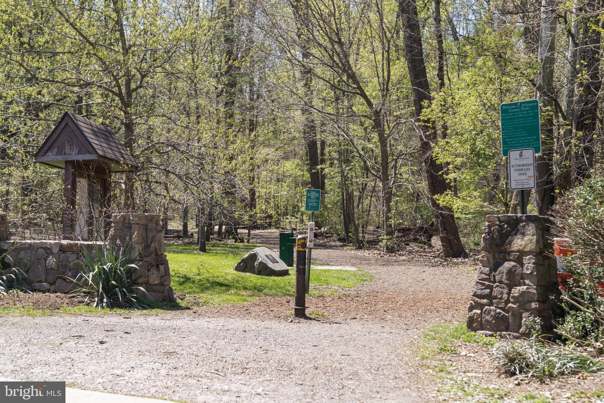 DOVER BALMORAL RIVERWOOD - Residential