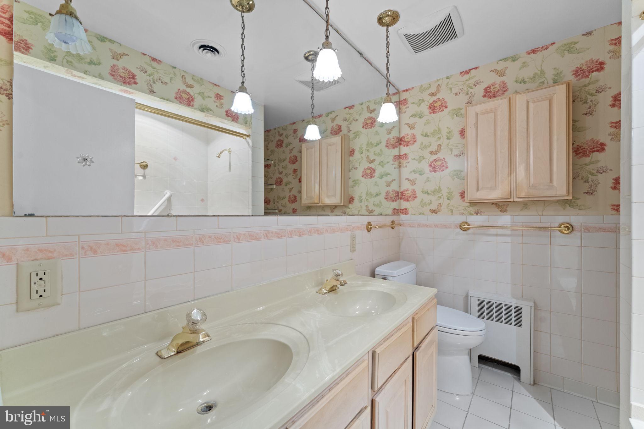 DOVER BALMORAL RIVERWOOD - Residential