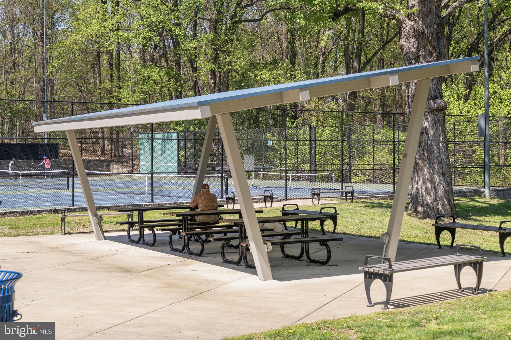 DOVER BALMORAL RIVERWOOD - Residential