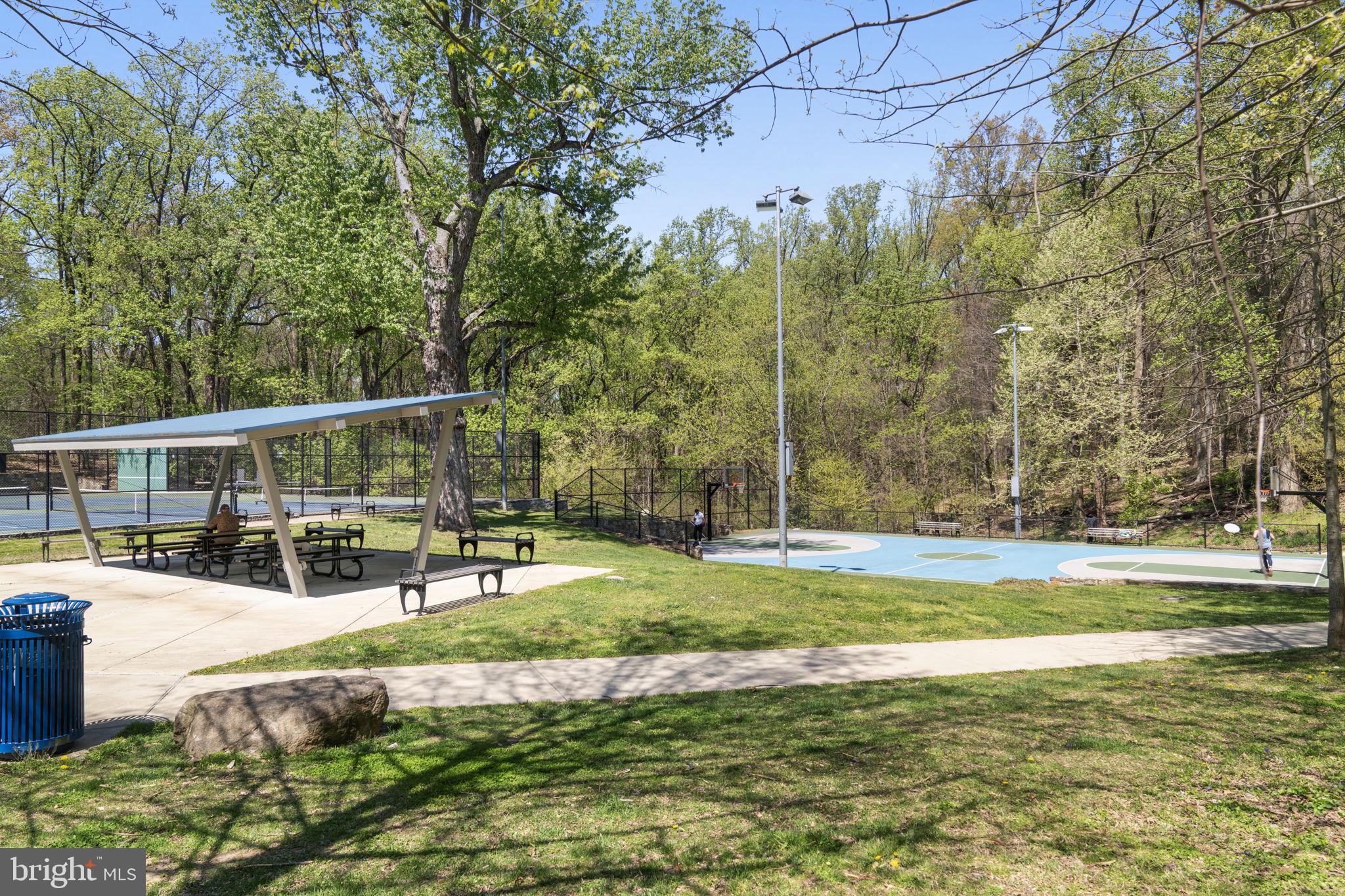 DOVER BALMORAL RIVERWOOD - Residential