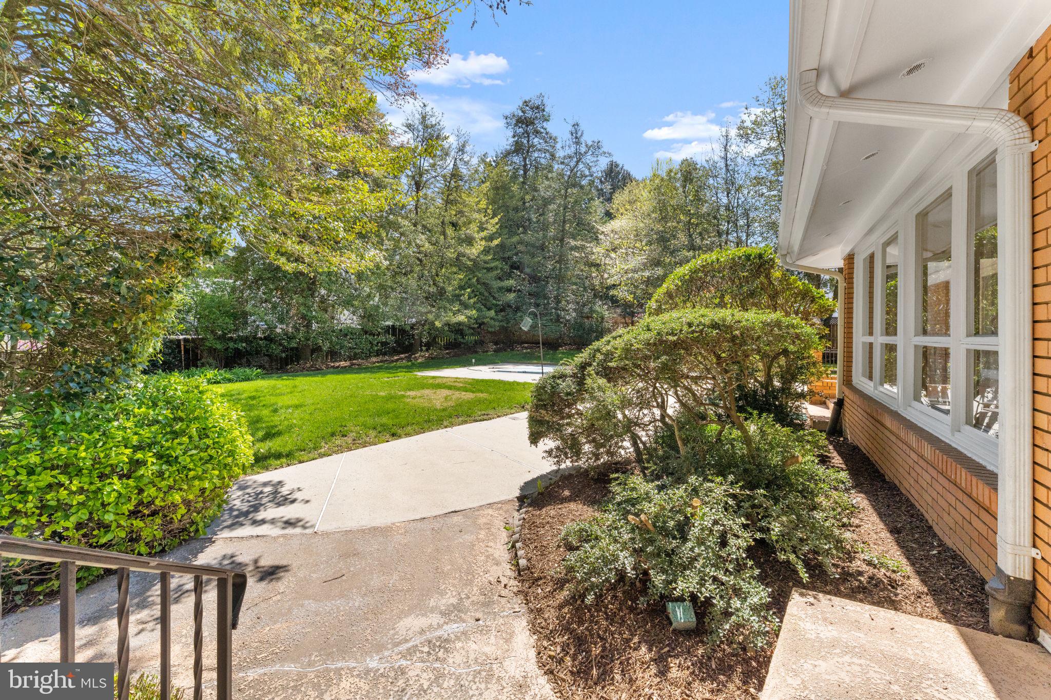 DOVER BALMORAL RIVERWOOD - Residential