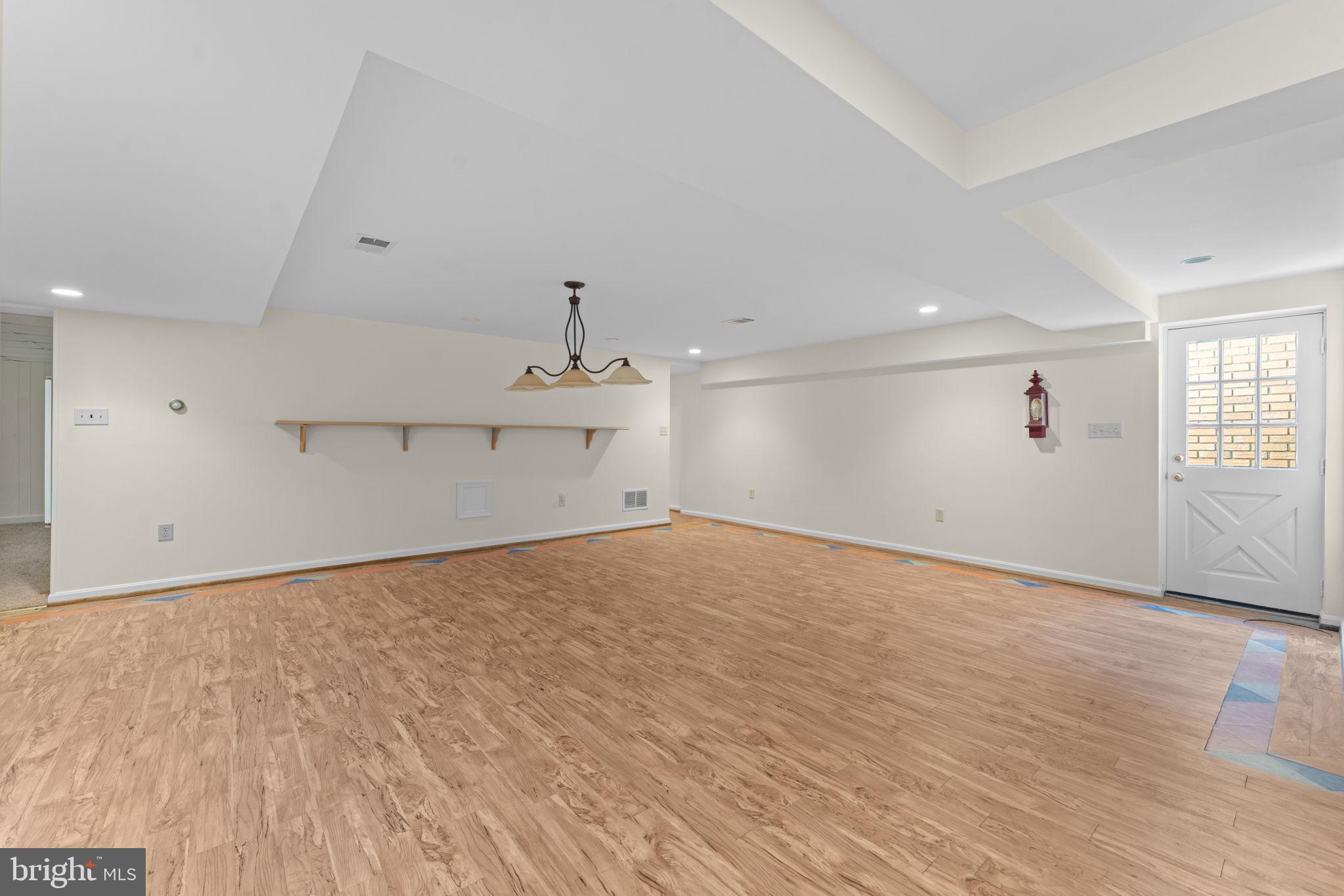 DOVER BALMORAL RIVERWOOD - Residential