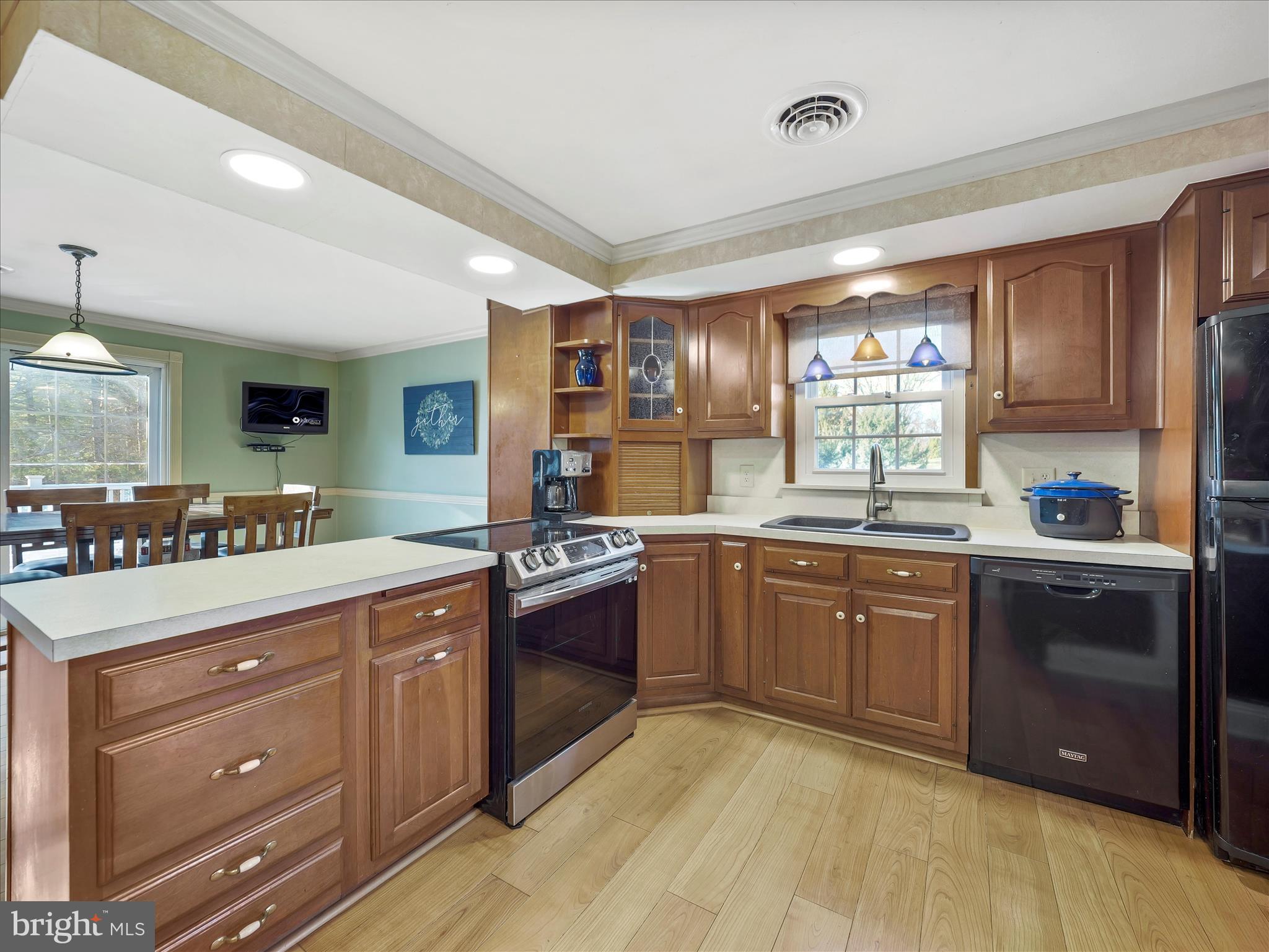 CEDAR HILLS - Residential