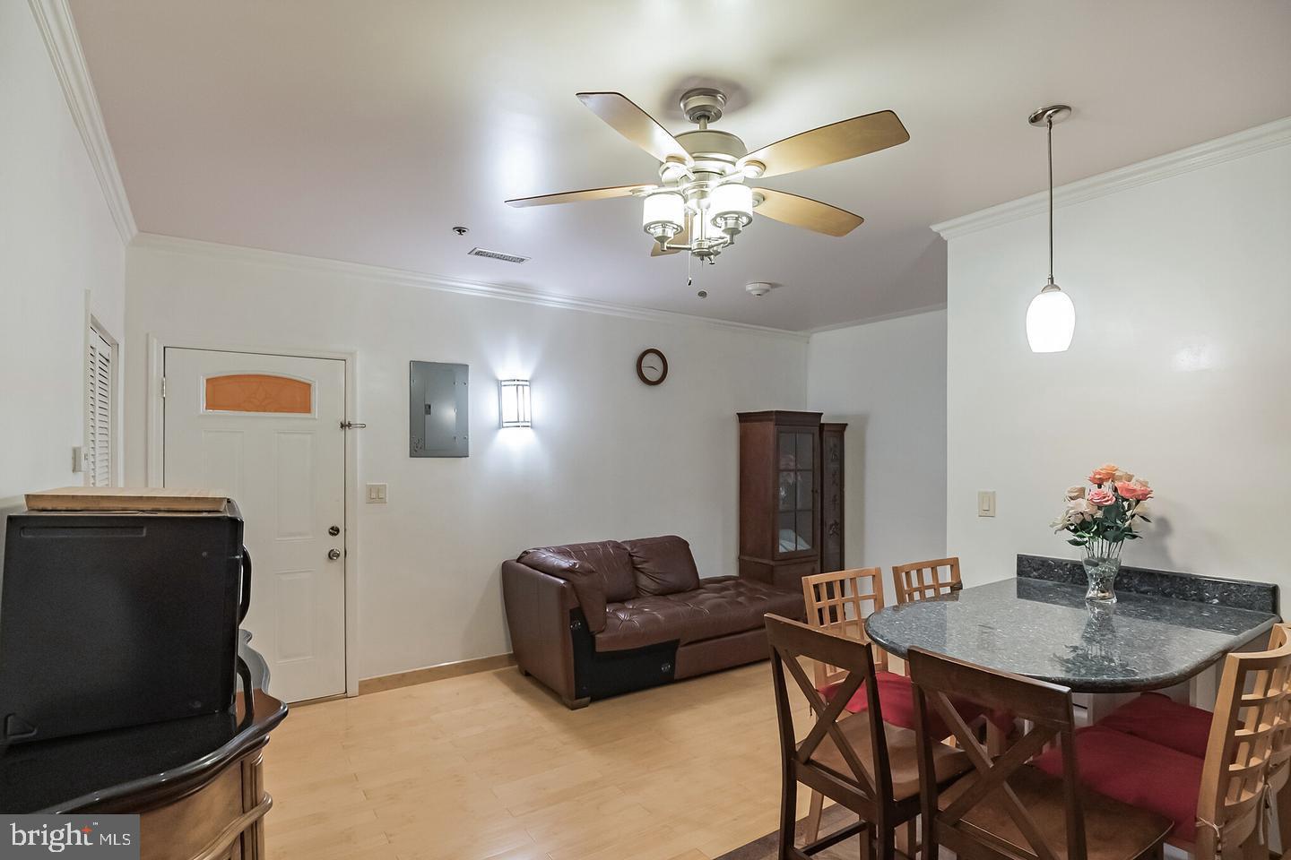 CHINATOWN - Residential