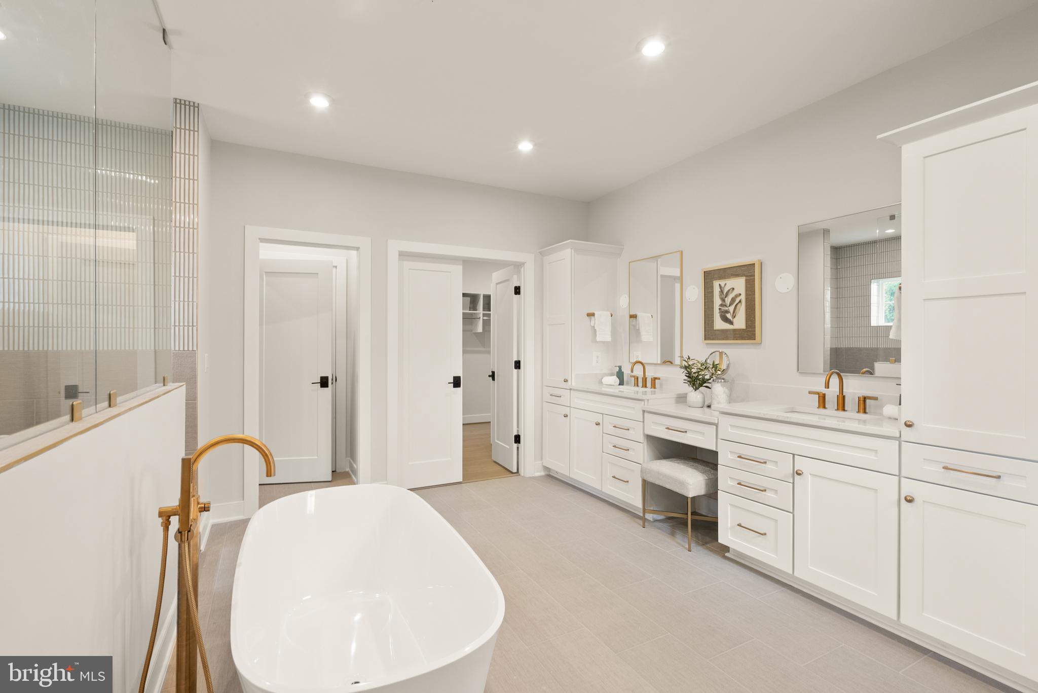 BURNING TREE - Residential