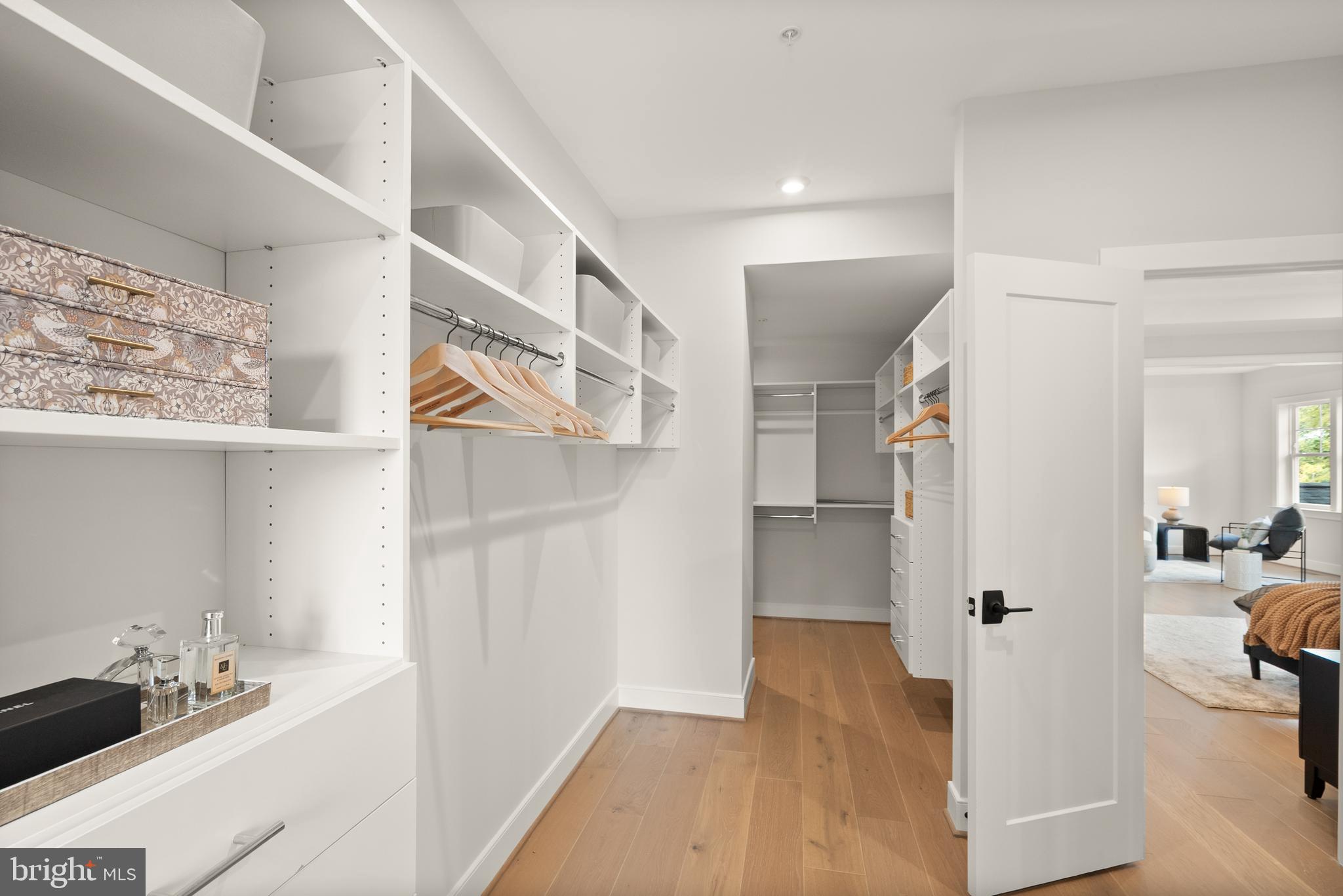 BURNING TREE - Residential