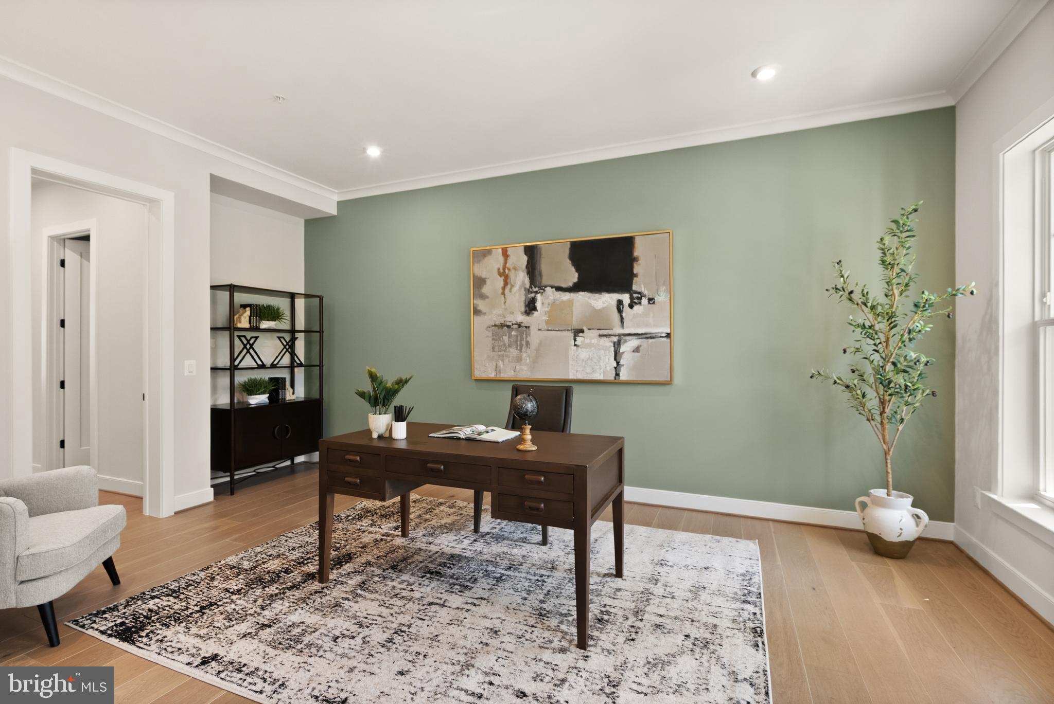 BURNING TREE - Residential