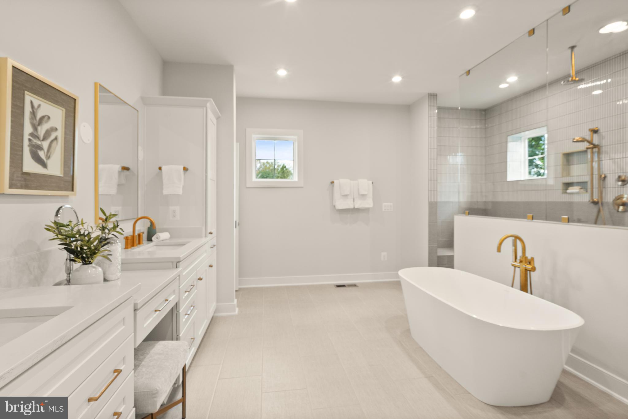 BURNING TREE - Residential