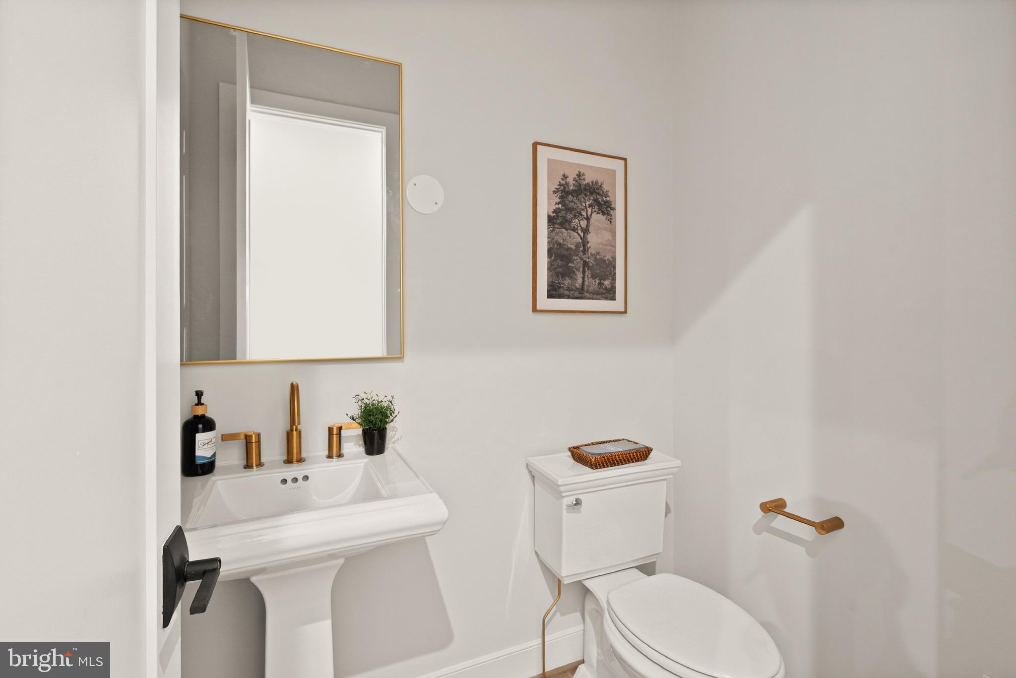 BURNING TREE - Residential