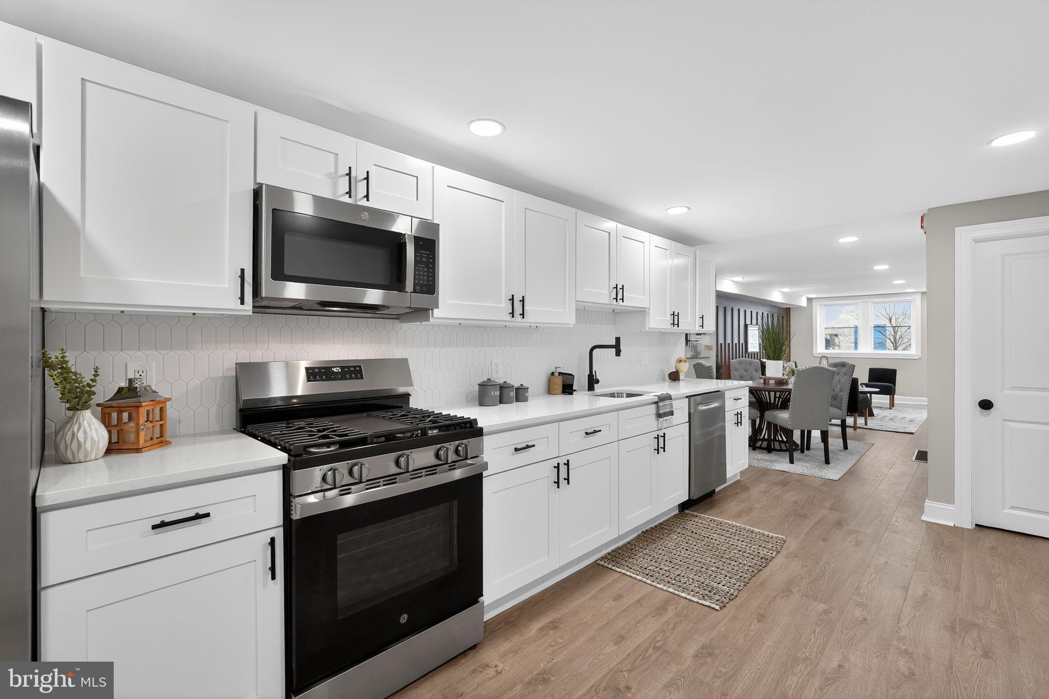 PASSYUNK SQUARE - Residential