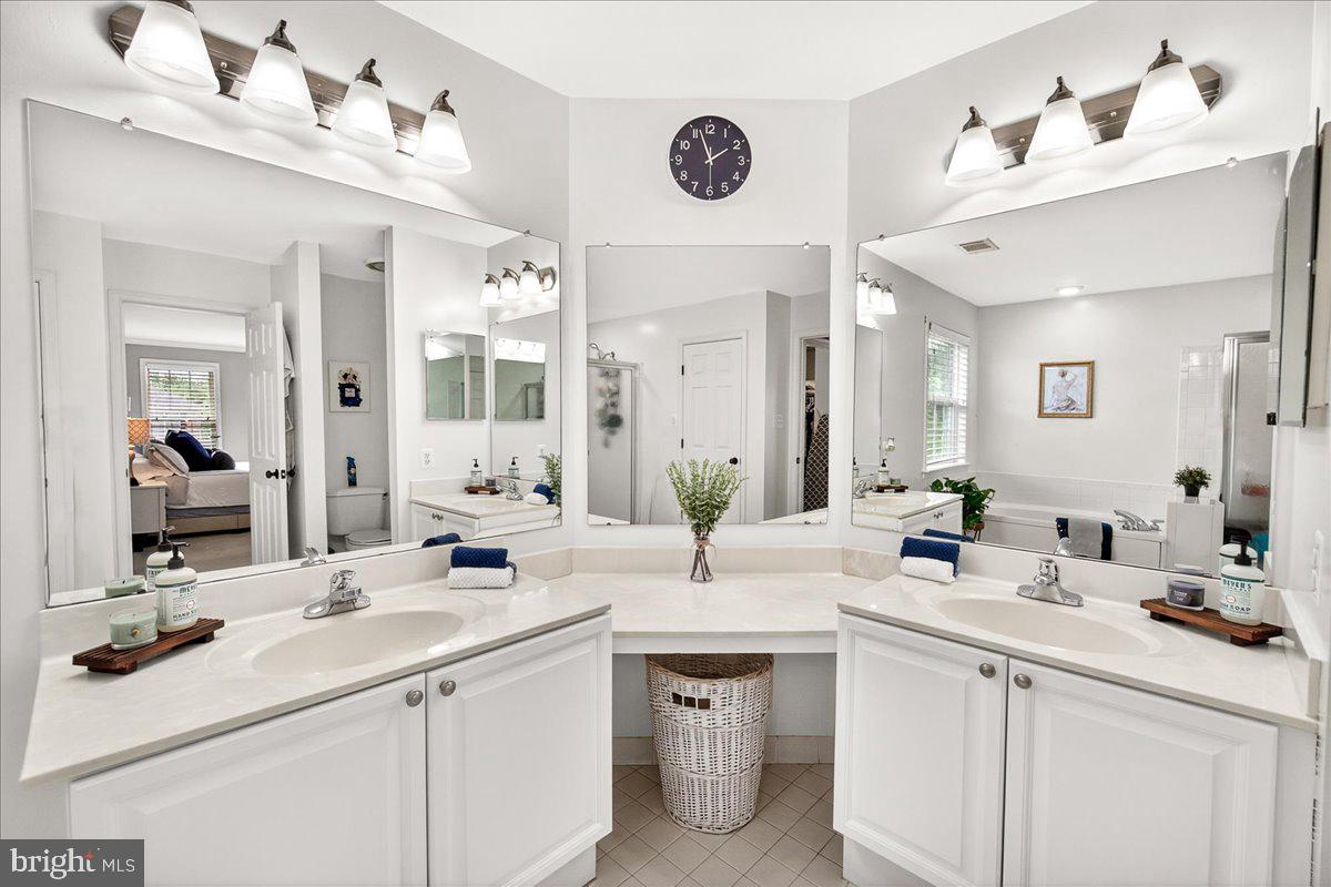 CLOVER HILL III - Residential
