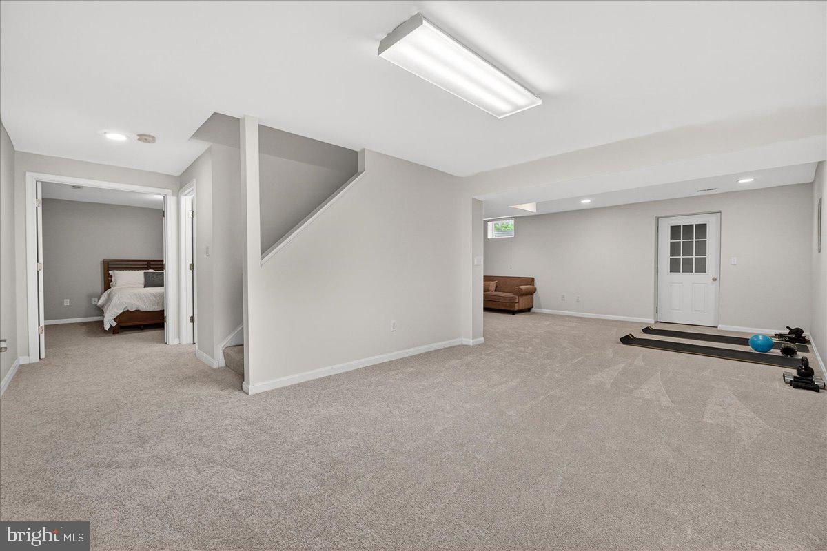 CLOVER HILL III - Residential