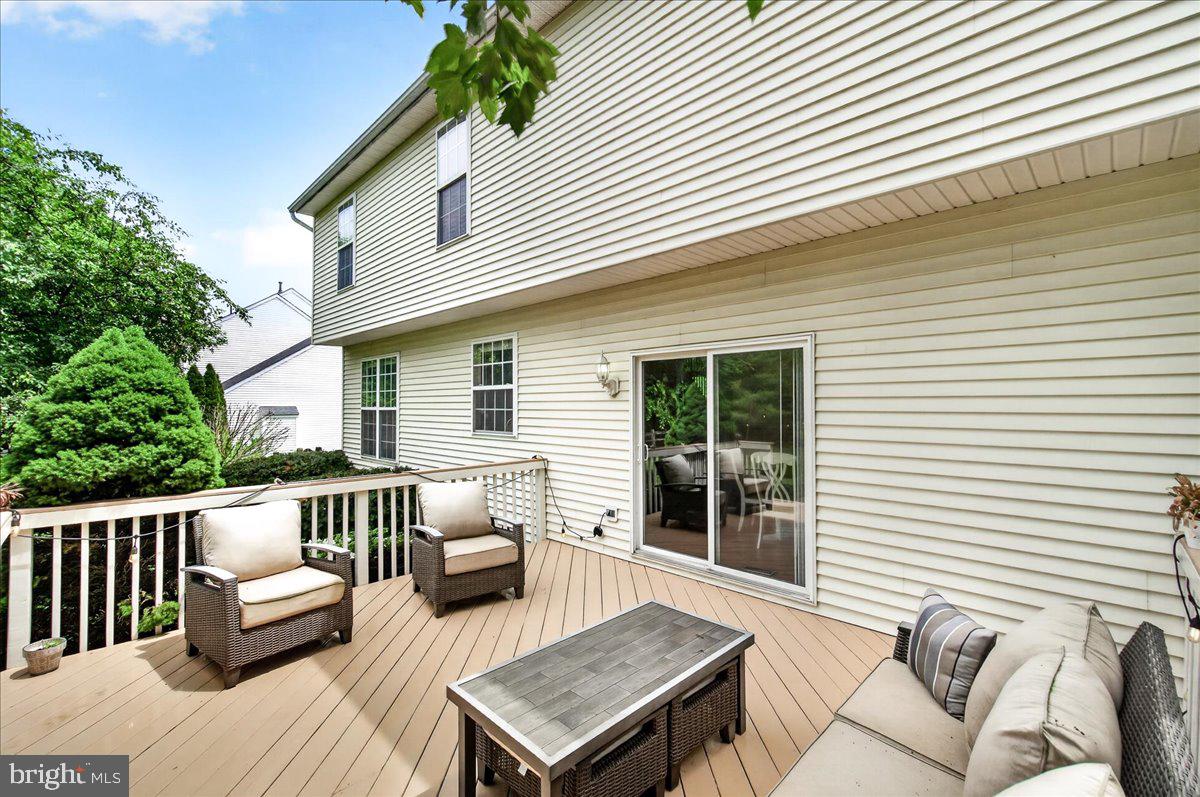 CLOVER HILL III - Residential