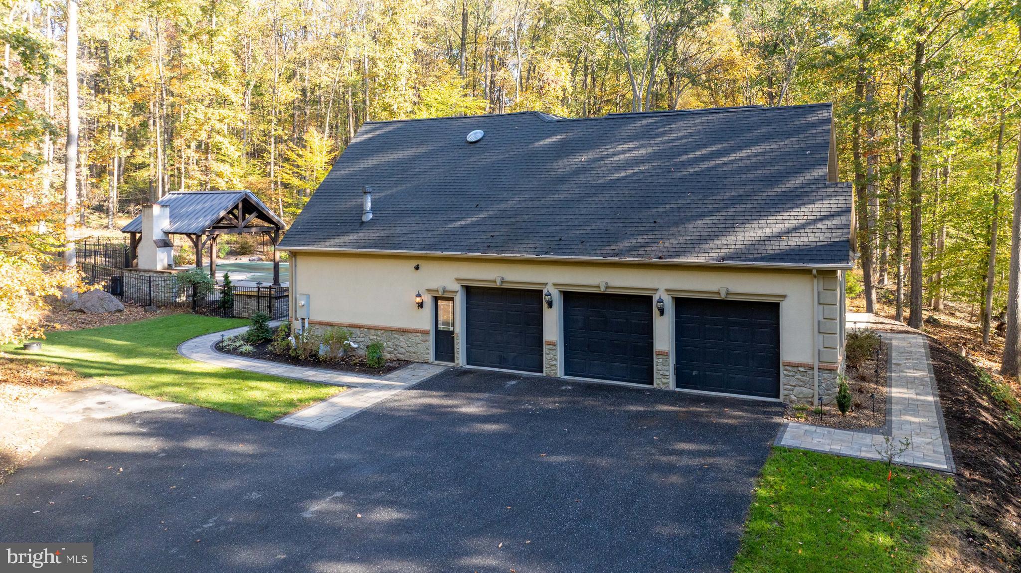 FOREST RIDGE - Residential