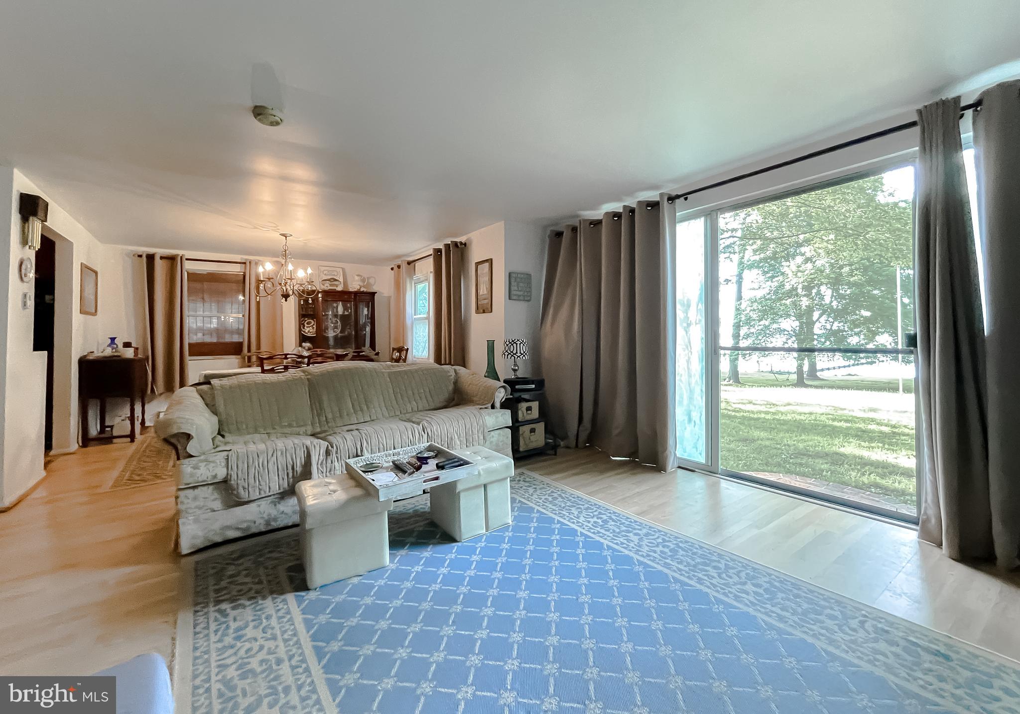 ROUSBY HALL WOODS - Residential