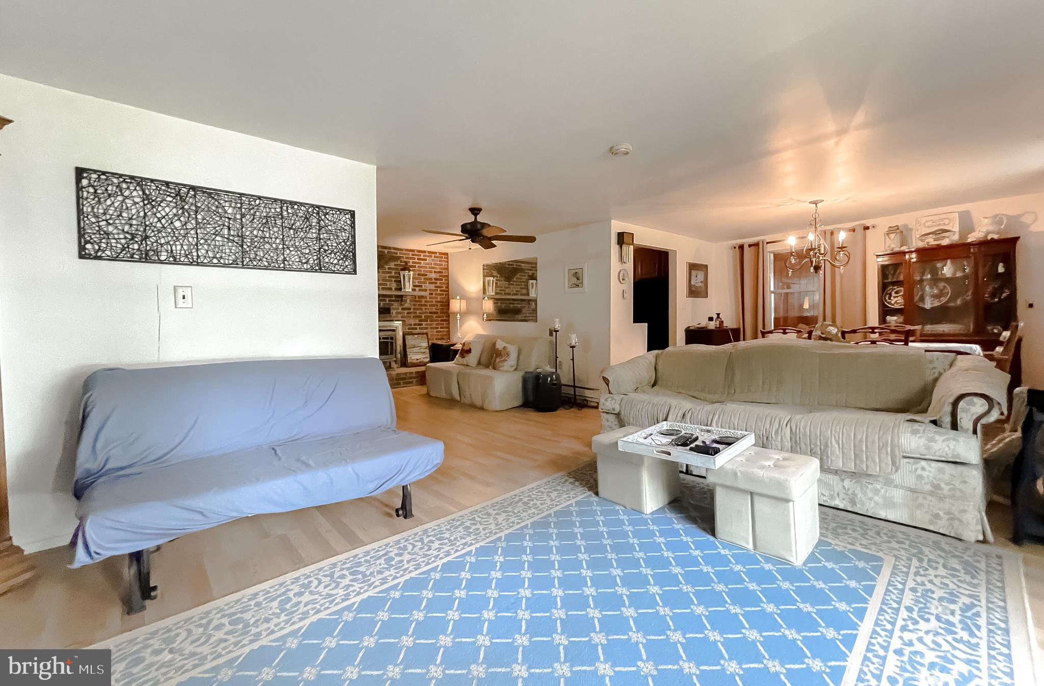 ROUSBY HALL WOODS - Residential