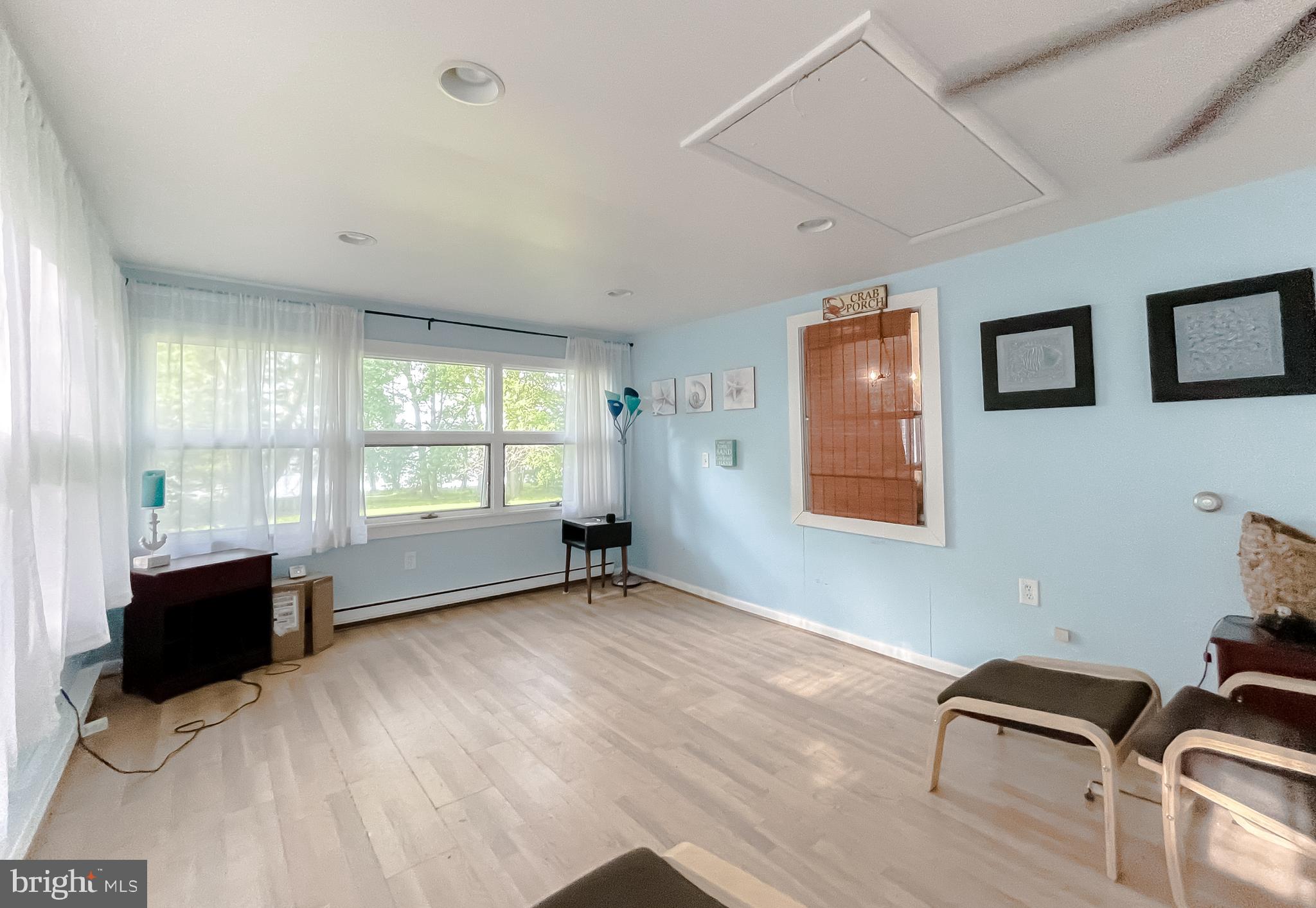 ROUSBY HALL WOODS - Residential