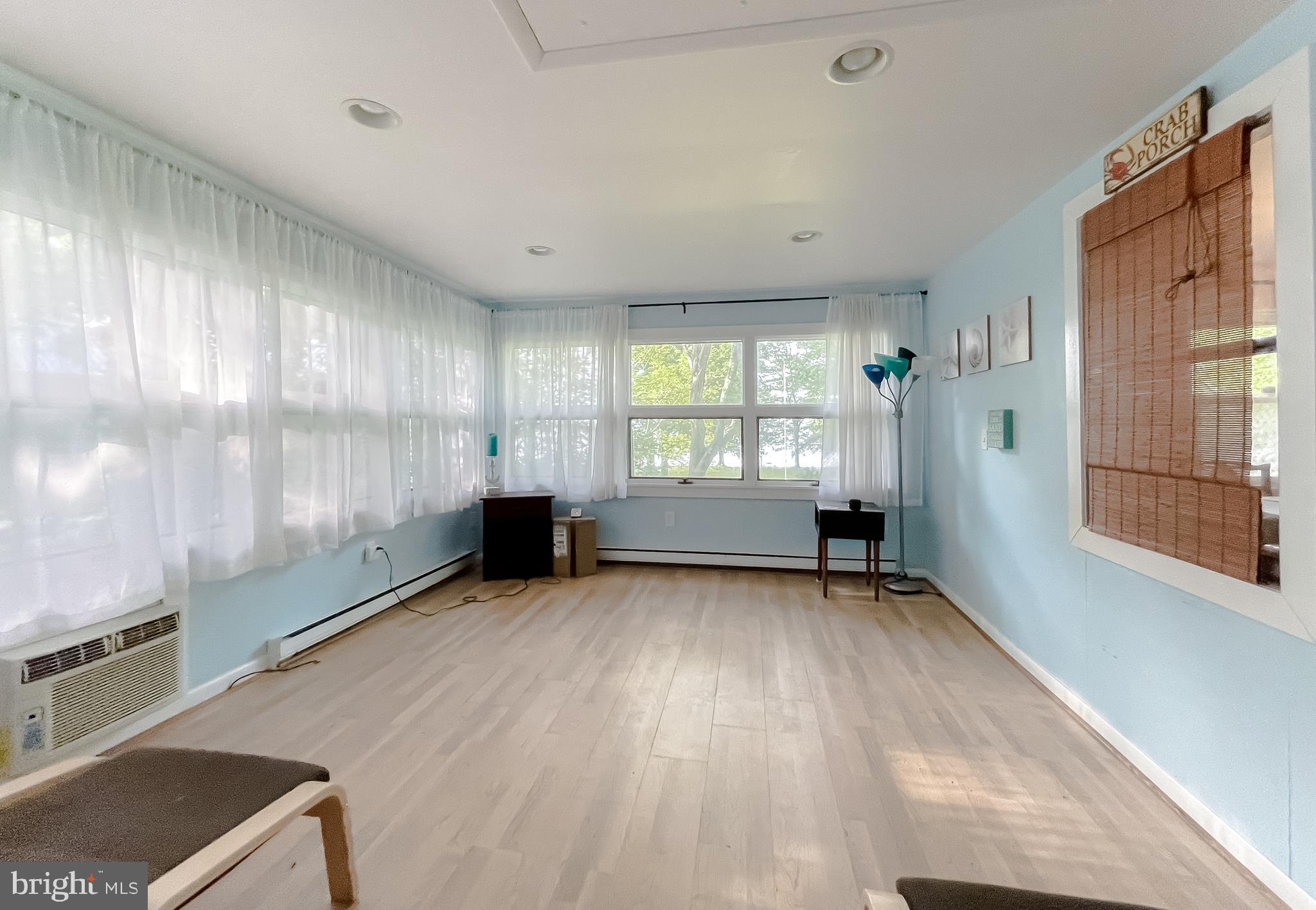 ROUSBY HALL WOODS - Residential