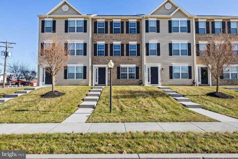 Townhouse For Rent - 3 Mustang Drive Rd<br/> York County, HANOVER, PA 17331
