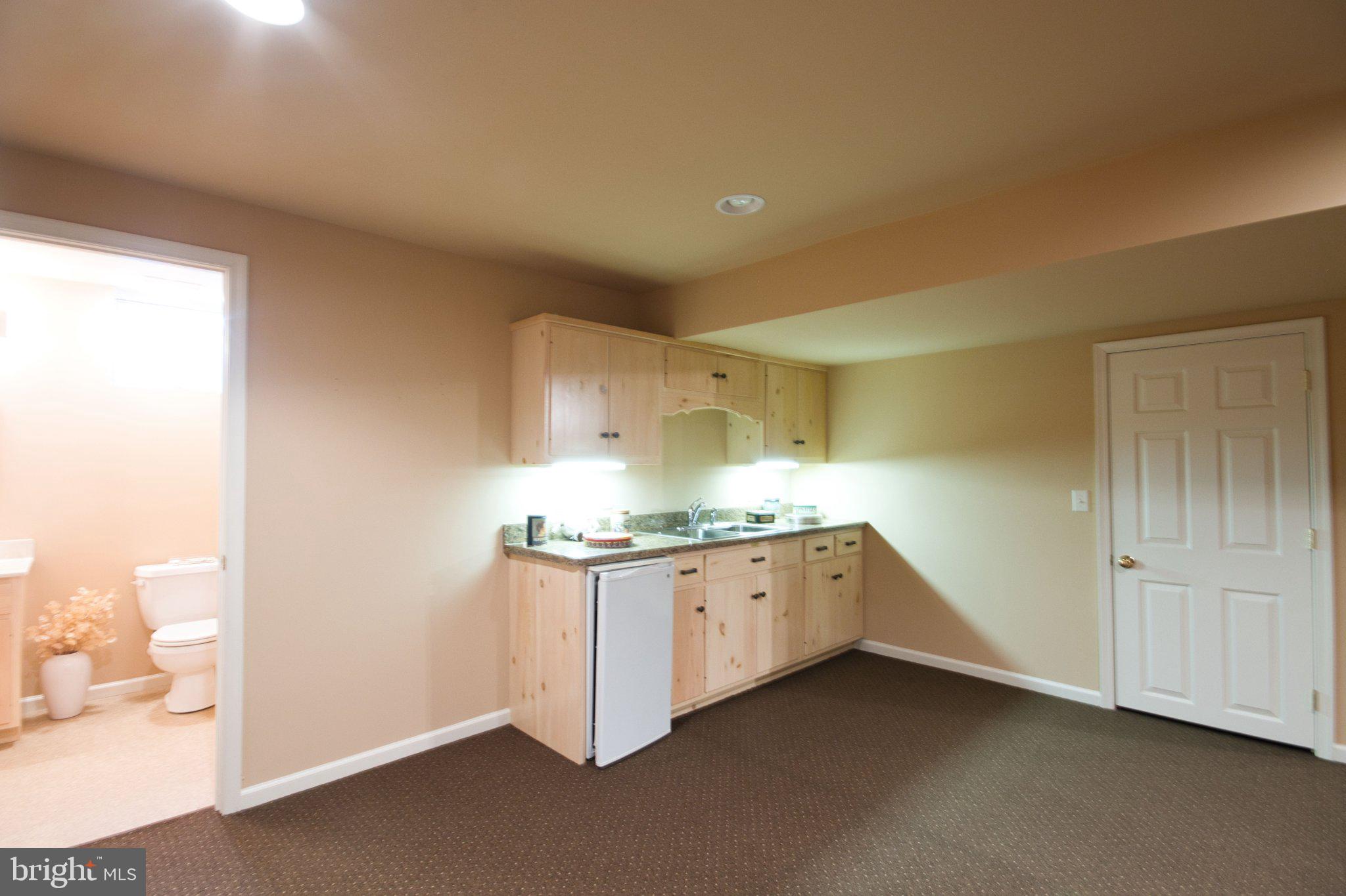 EAST EVERGREEN ESTATES - Residential