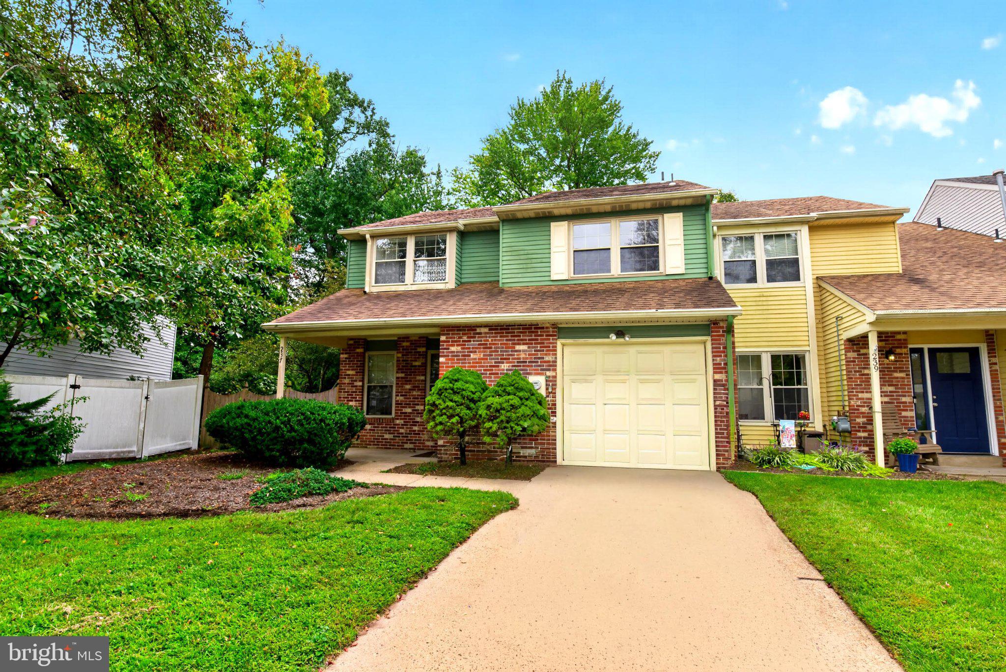 237 FOXWOOD LANE