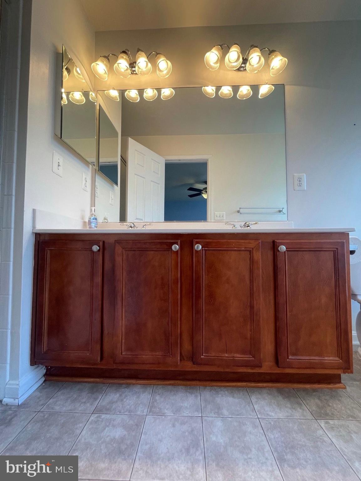 PORT AQUIA - Residential Lease