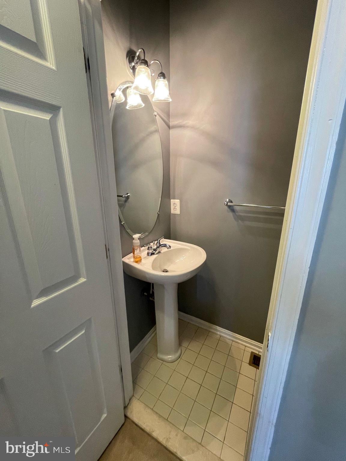 PORT AQUIA - Residential Lease