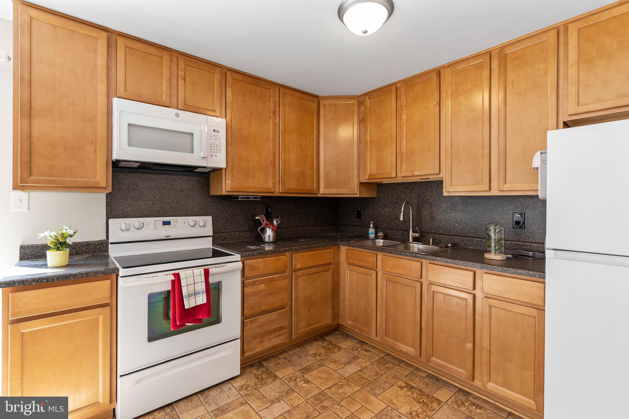 FAIRGROUND VILLAGE - Residential