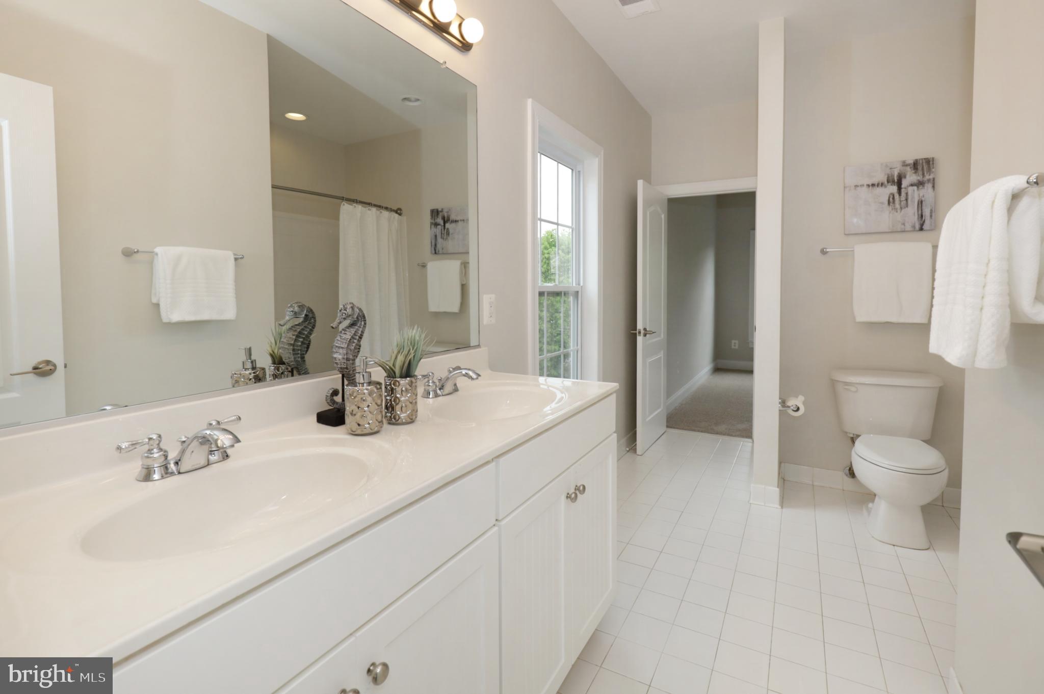 LAKEWOOD HILLS - Residential