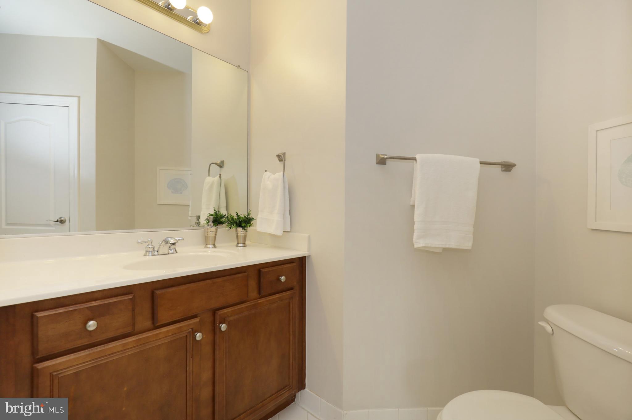 LAKEWOOD HILLS - Residential