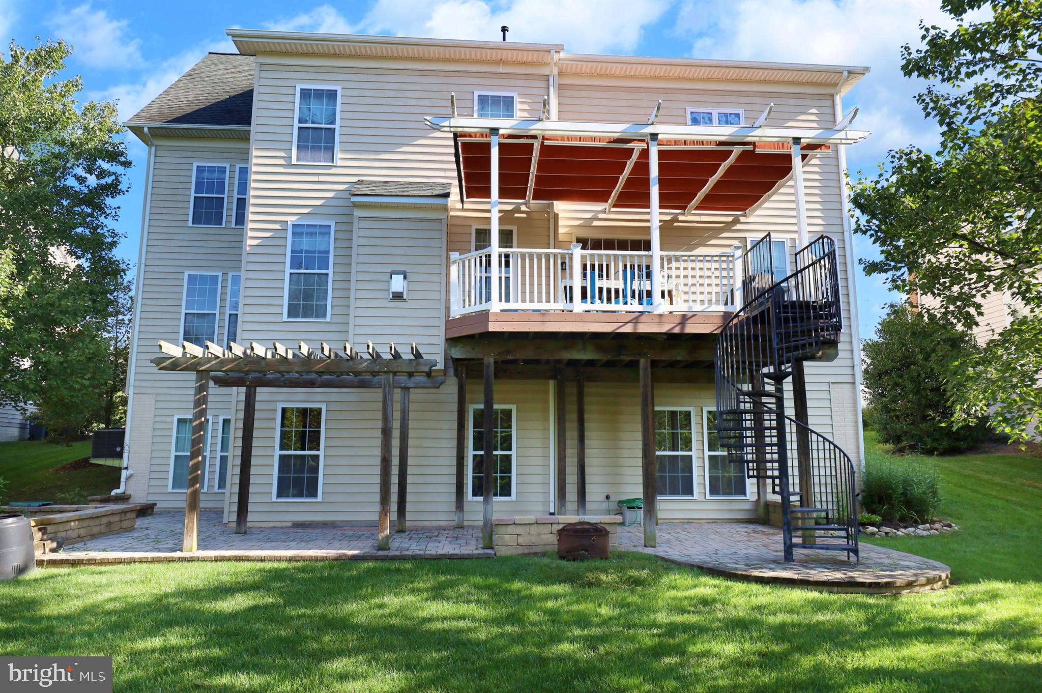 LAKEWOOD HILLS - Residential