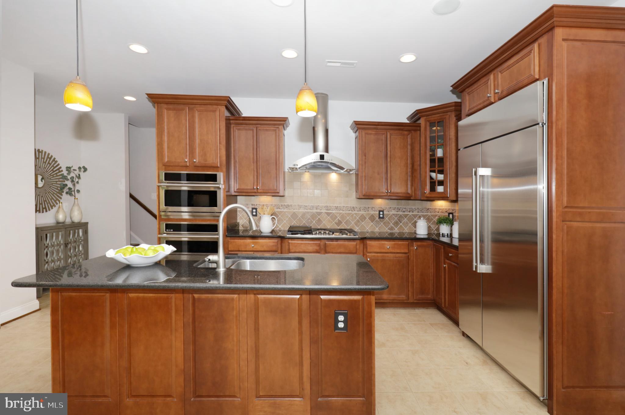 LAKEWOOD HILLS - Residential