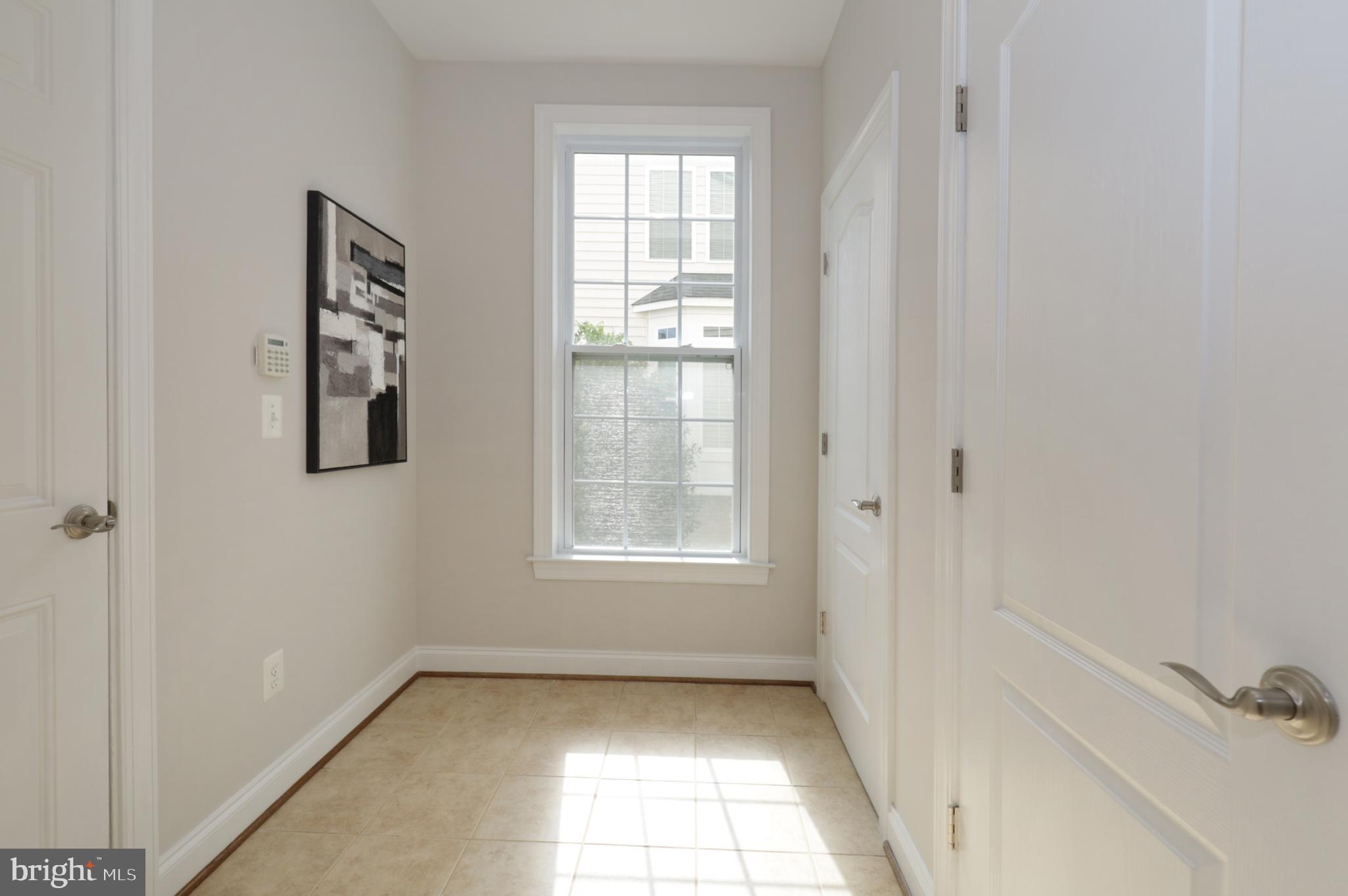 LAKEWOOD HILLS - Residential