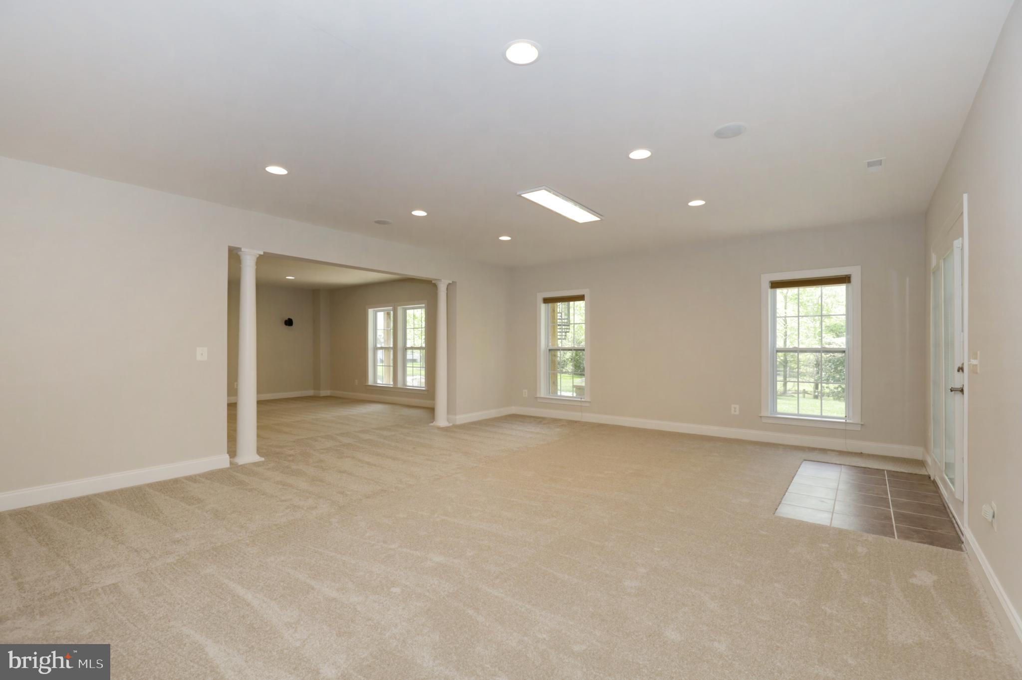 LAKEWOOD HILLS - Residential