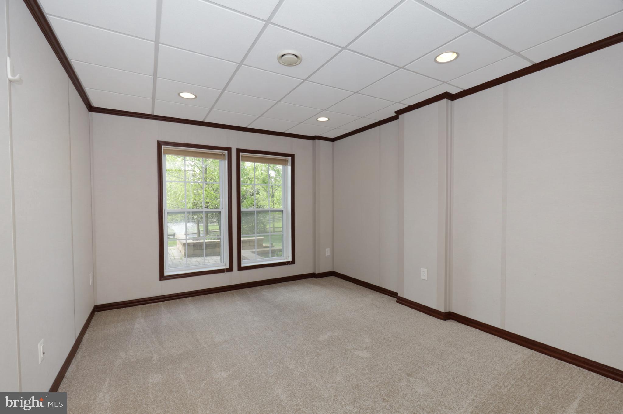 LAKEWOOD HILLS - Residential