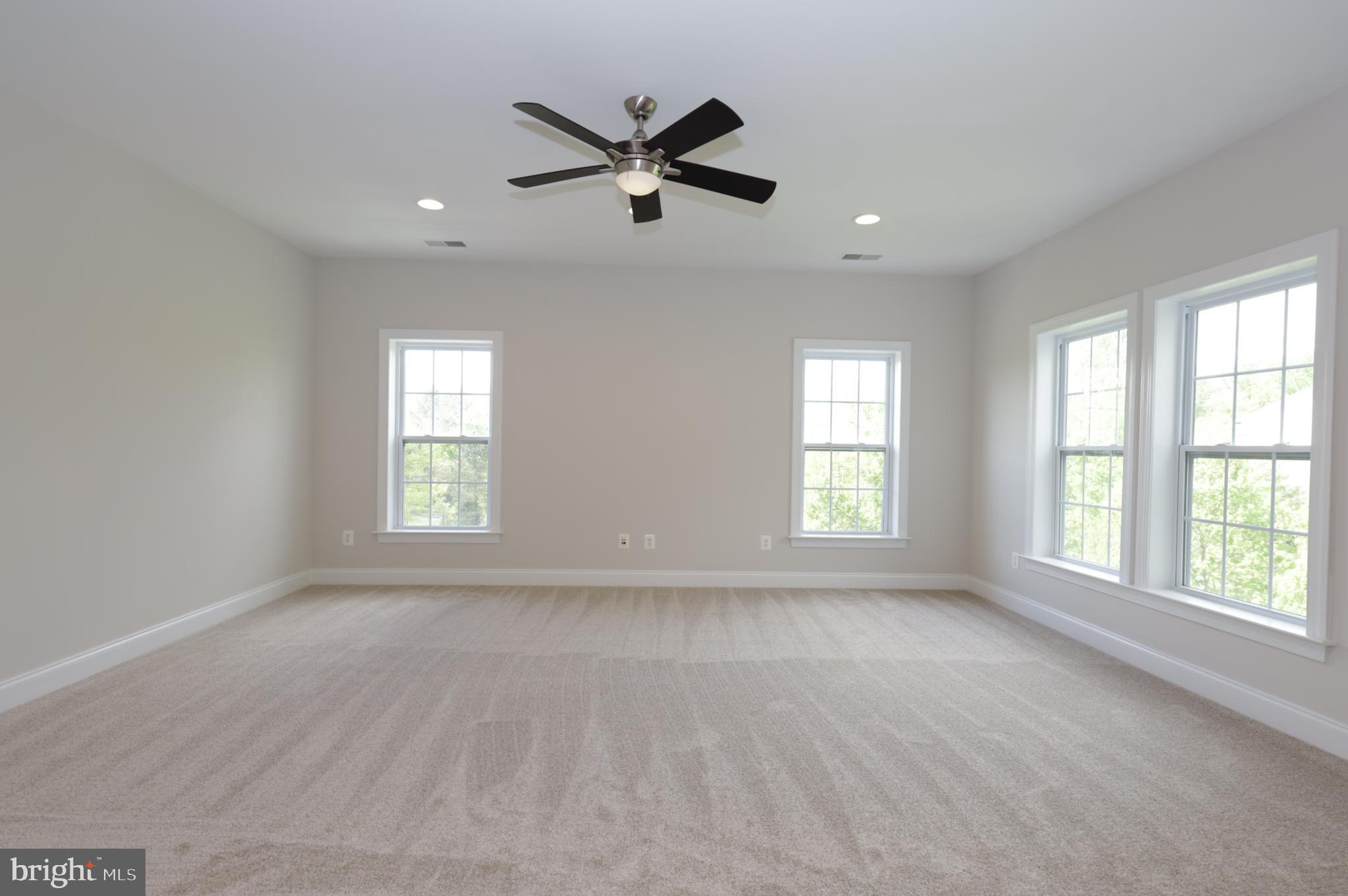 LAKEWOOD HILLS - Residential