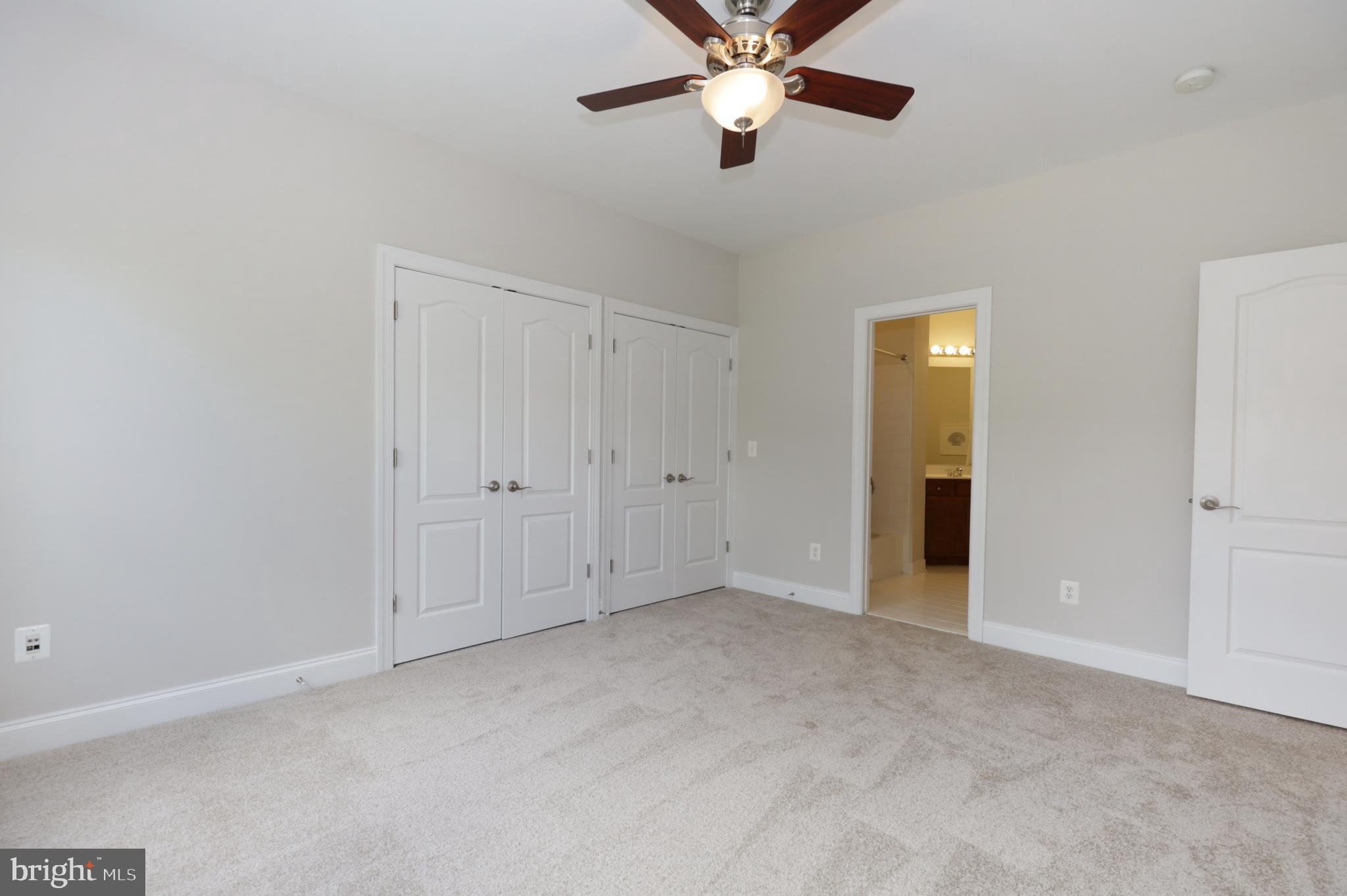 LAKEWOOD HILLS - Residential