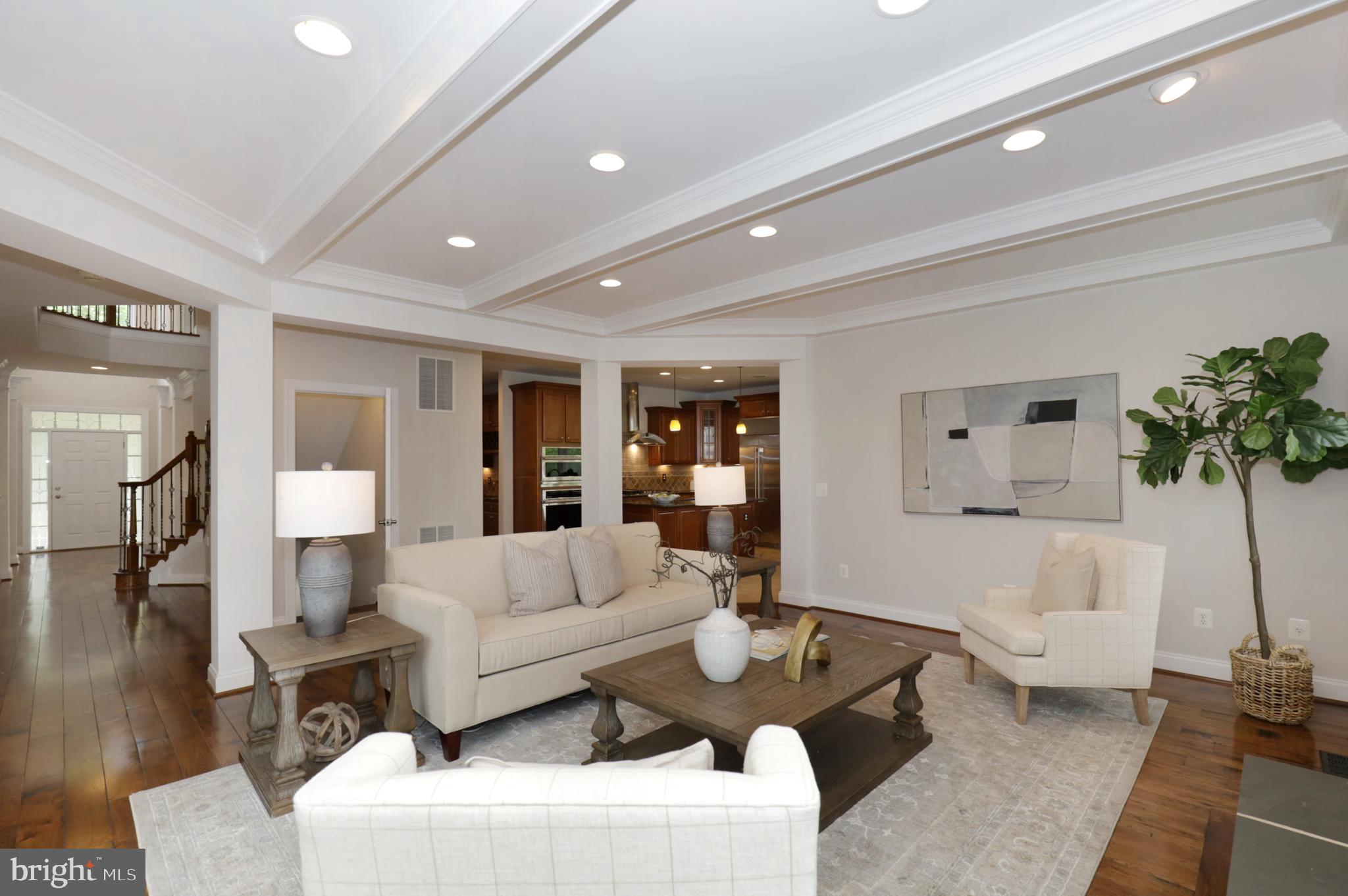 LAKEWOOD HILLS - Residential