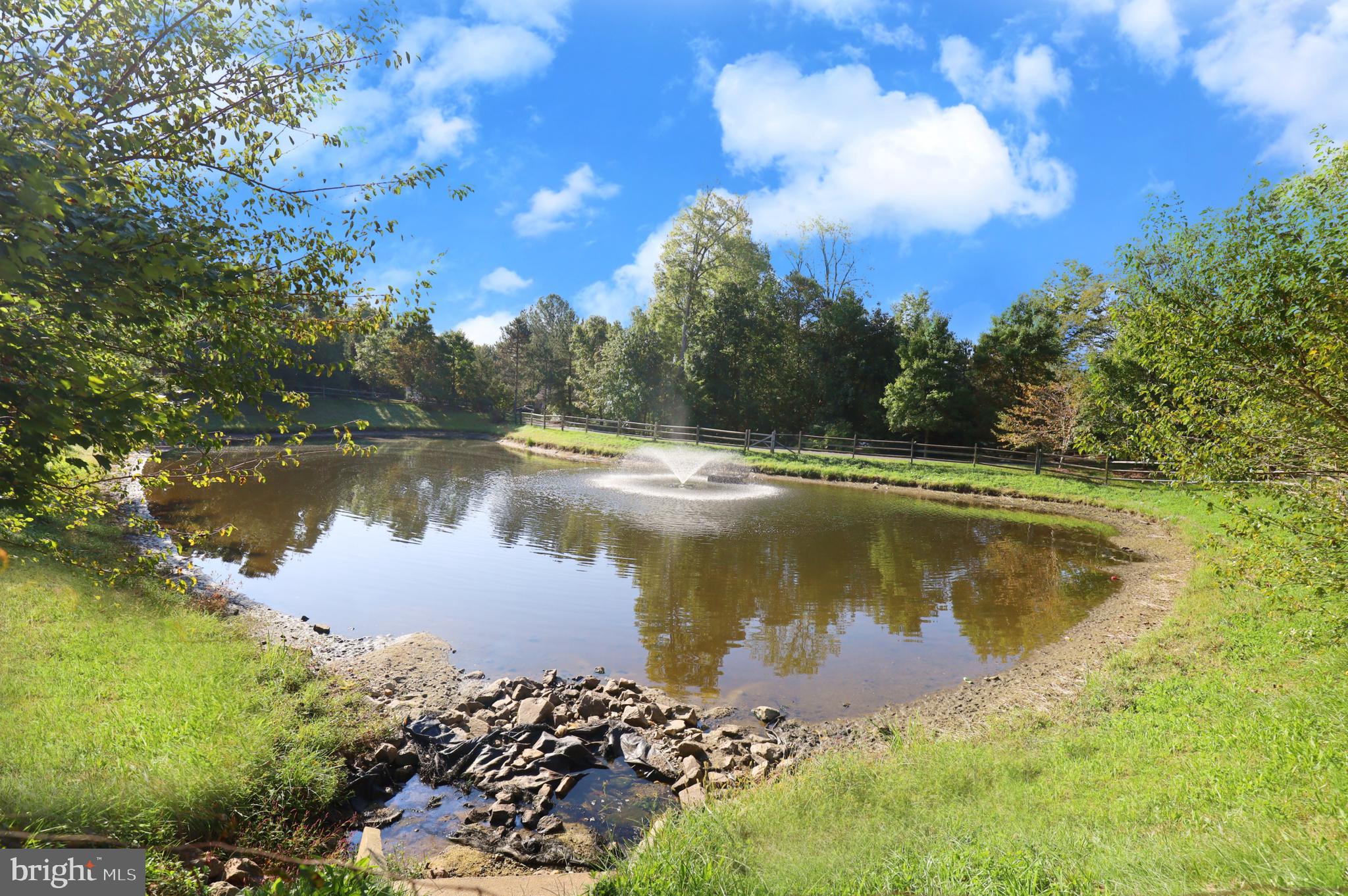 LAKEWOOD HILLS - Residential