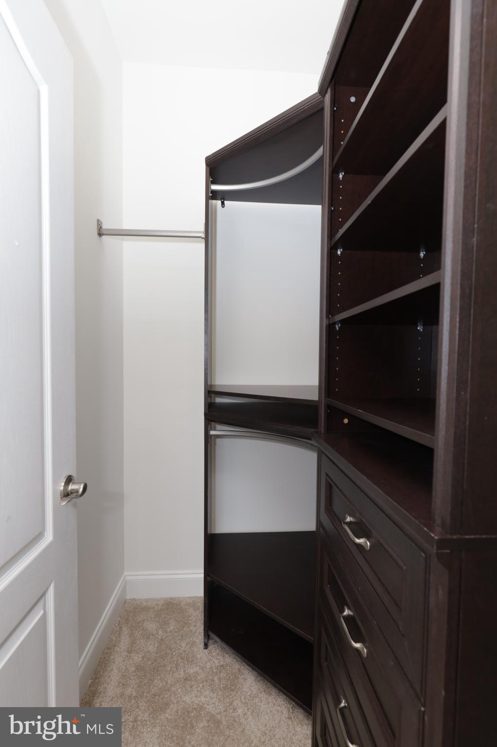 LAKEWOOD HILLS - Residential