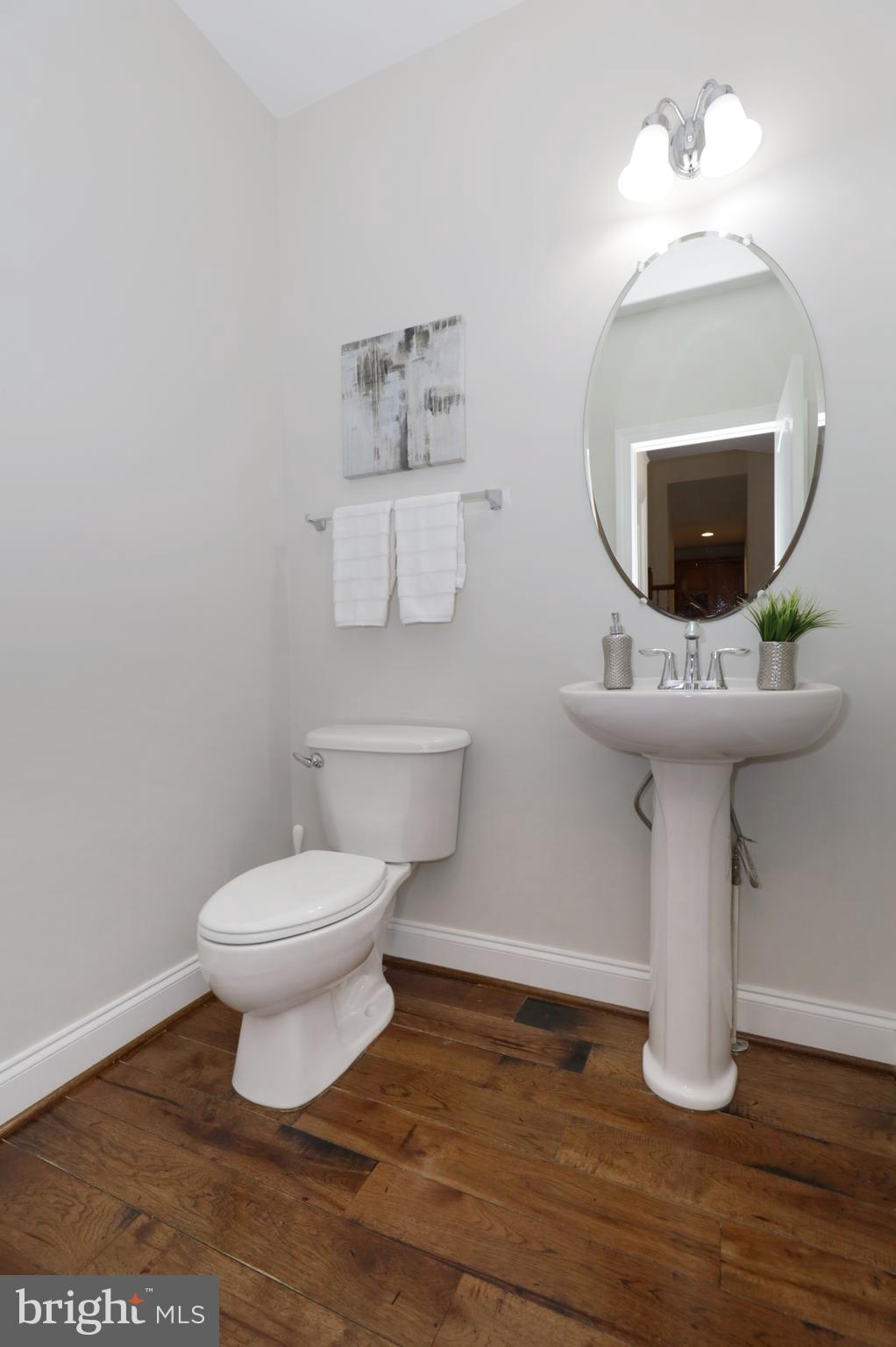 LAKEWOOD HILLS - Residential