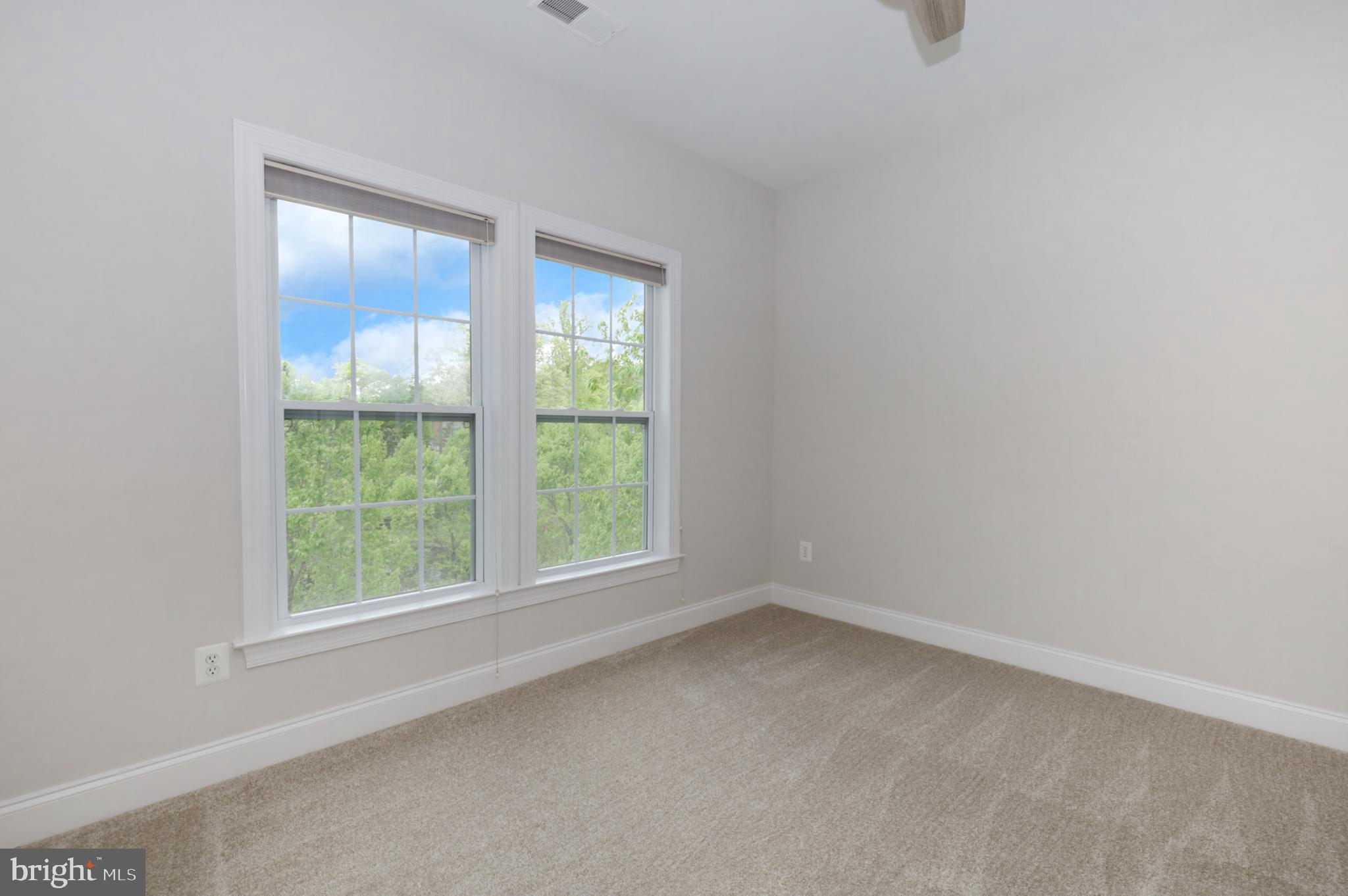 LAKEWOOD HILLS - Residential