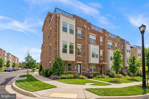 Photo of 6100 Northwest Drive, HYATTSVILLE, MD 20782 (MLS # MDPG2208602)